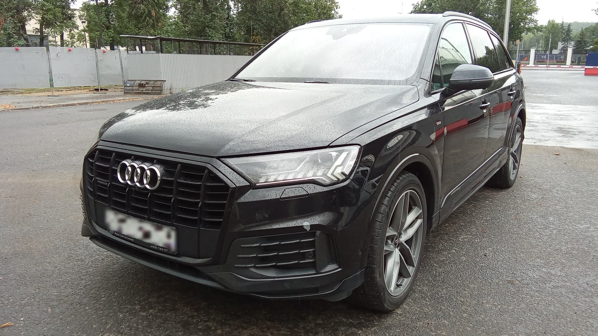 Audi Q7 - 1