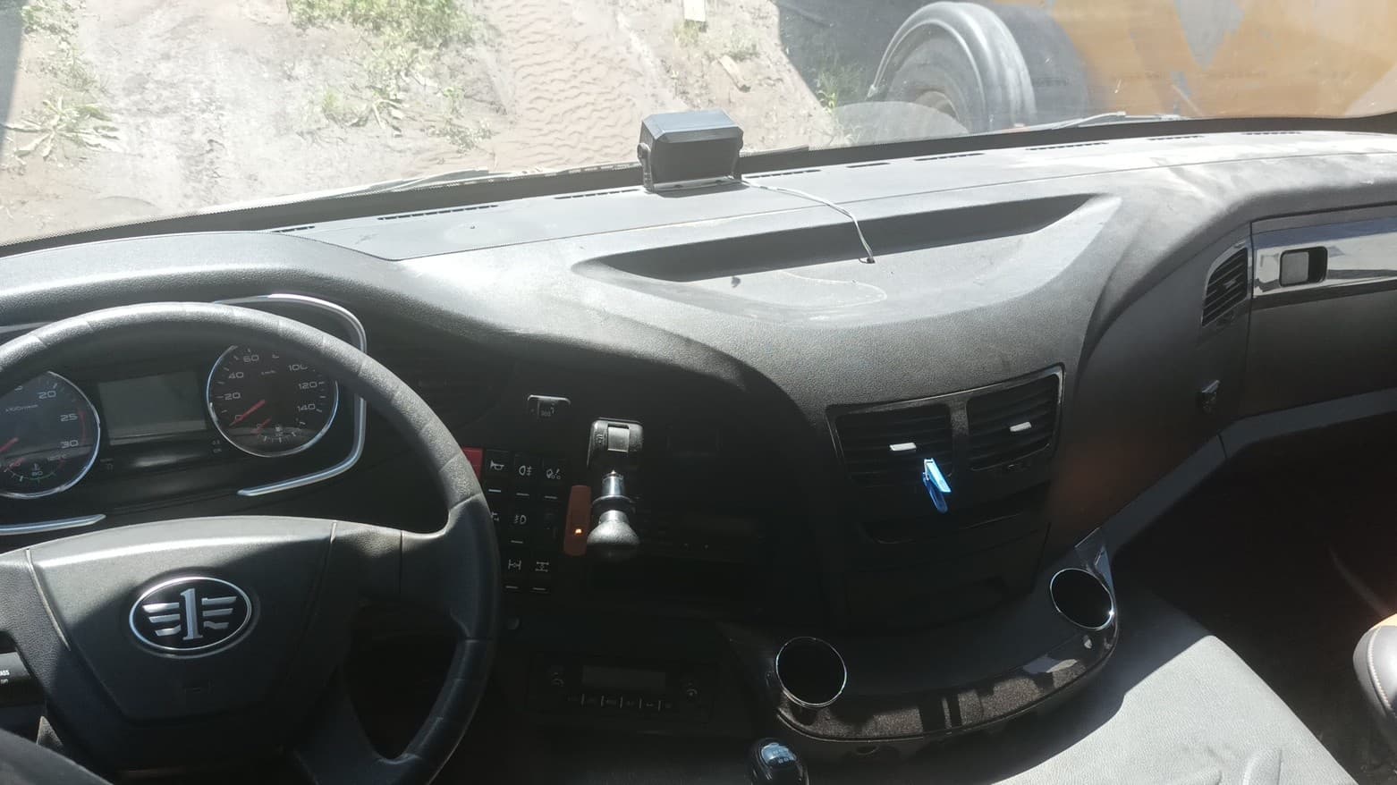 Автомастер 5589* на шасси FAW CA 3250 6x4 Зерновоз - 5