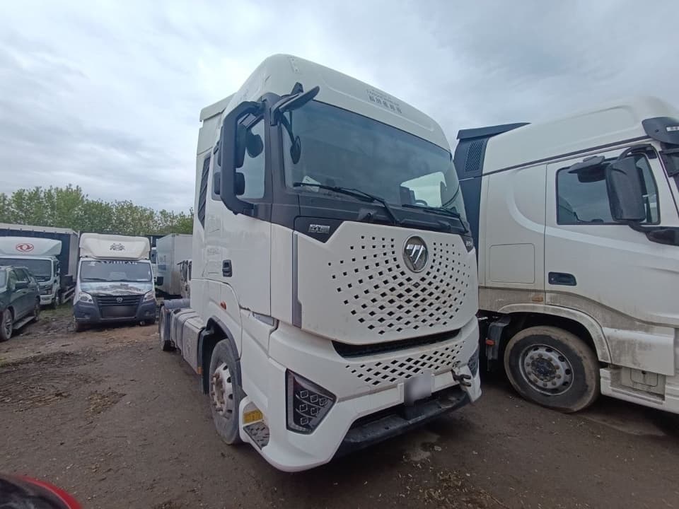 Foton AUMAN Galaxy 4x2 Седельный тягач - 2