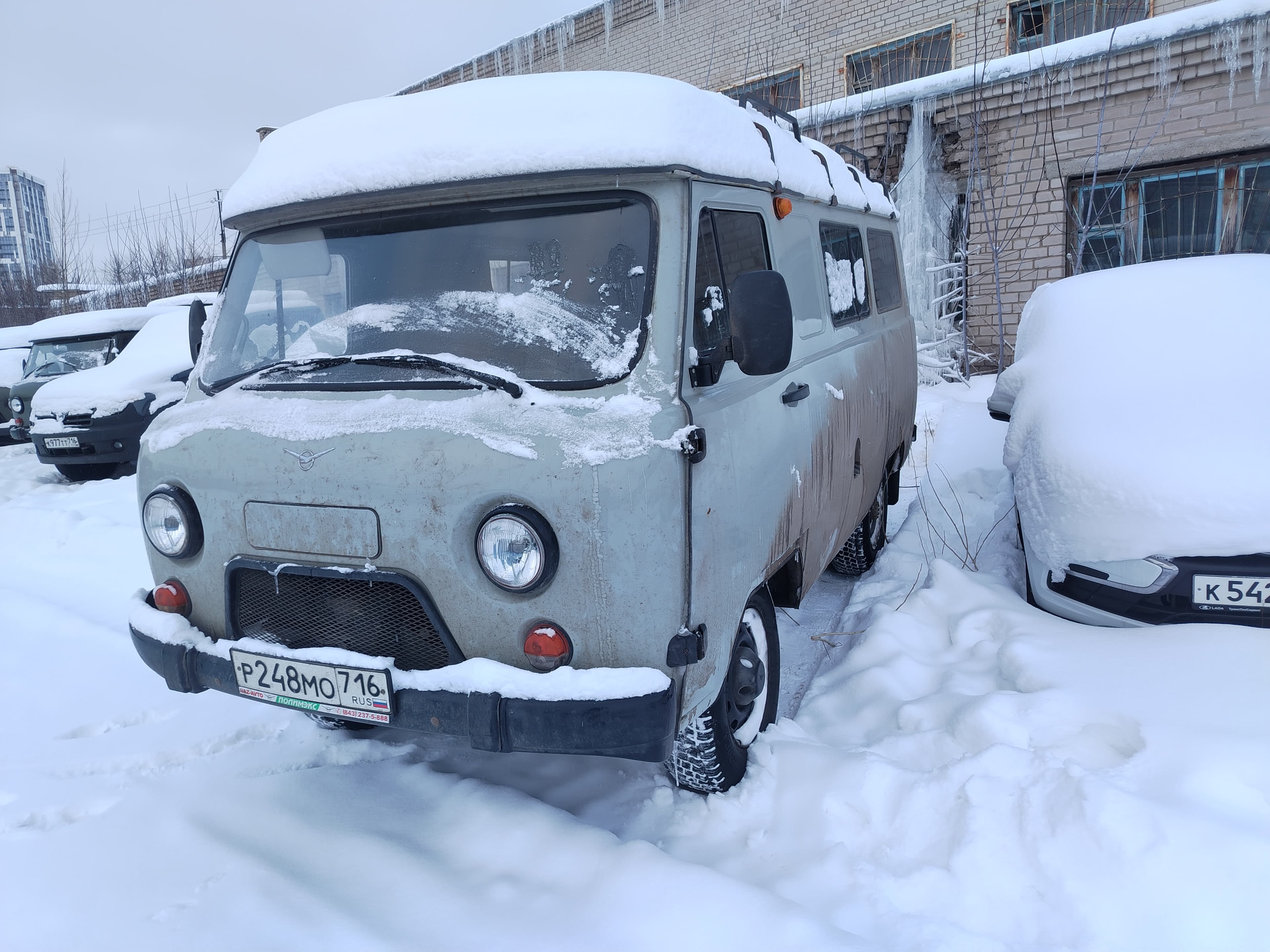 UAZ 3909* Грузопассажирский - 1