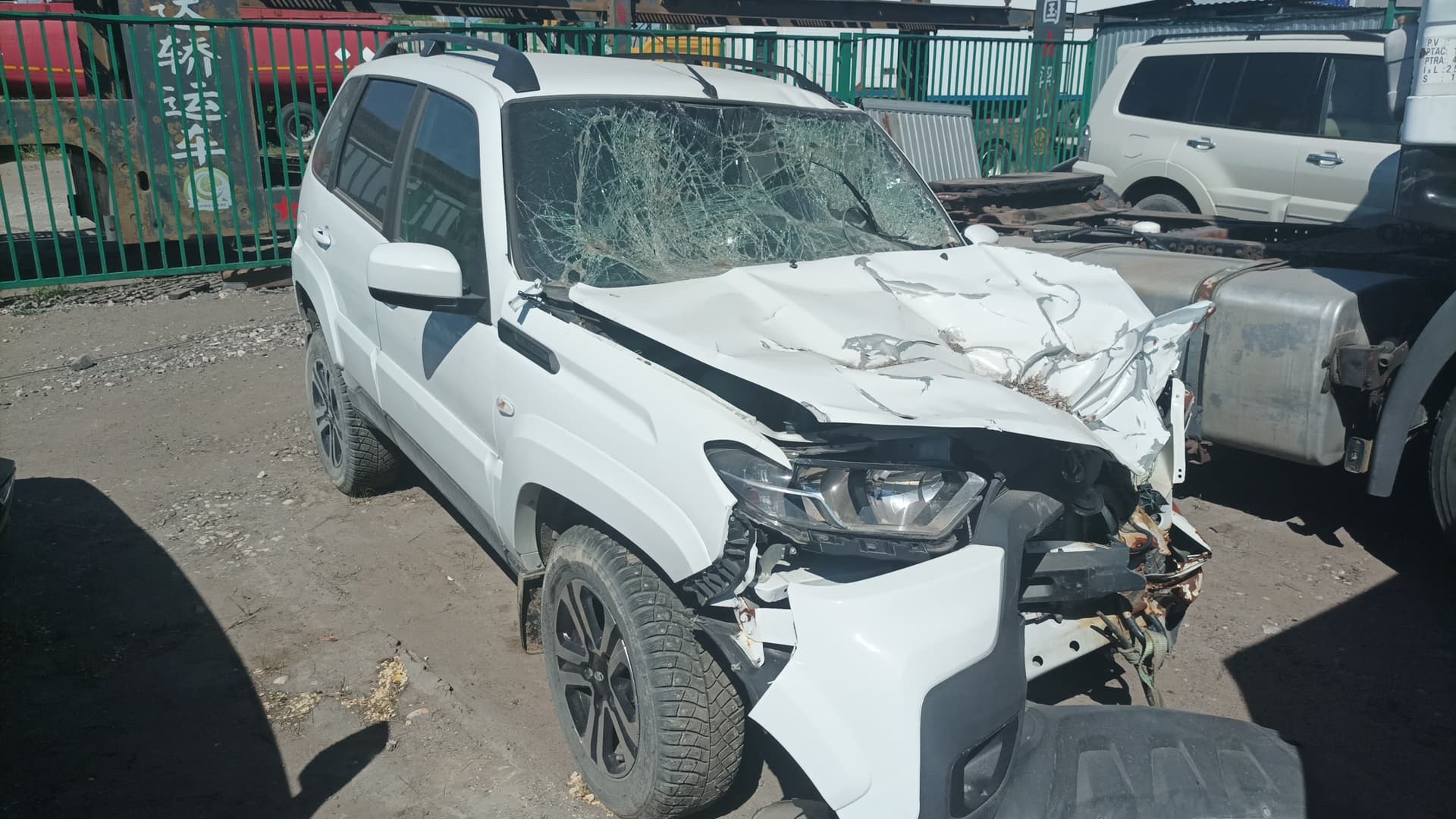Lada Niva Travel - 2