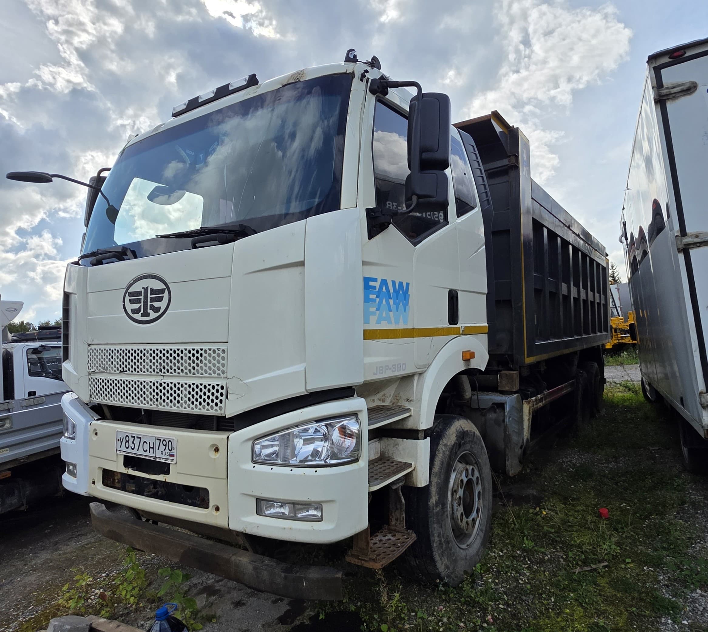 FAW CA 3250 6x4 Самосвал - 1