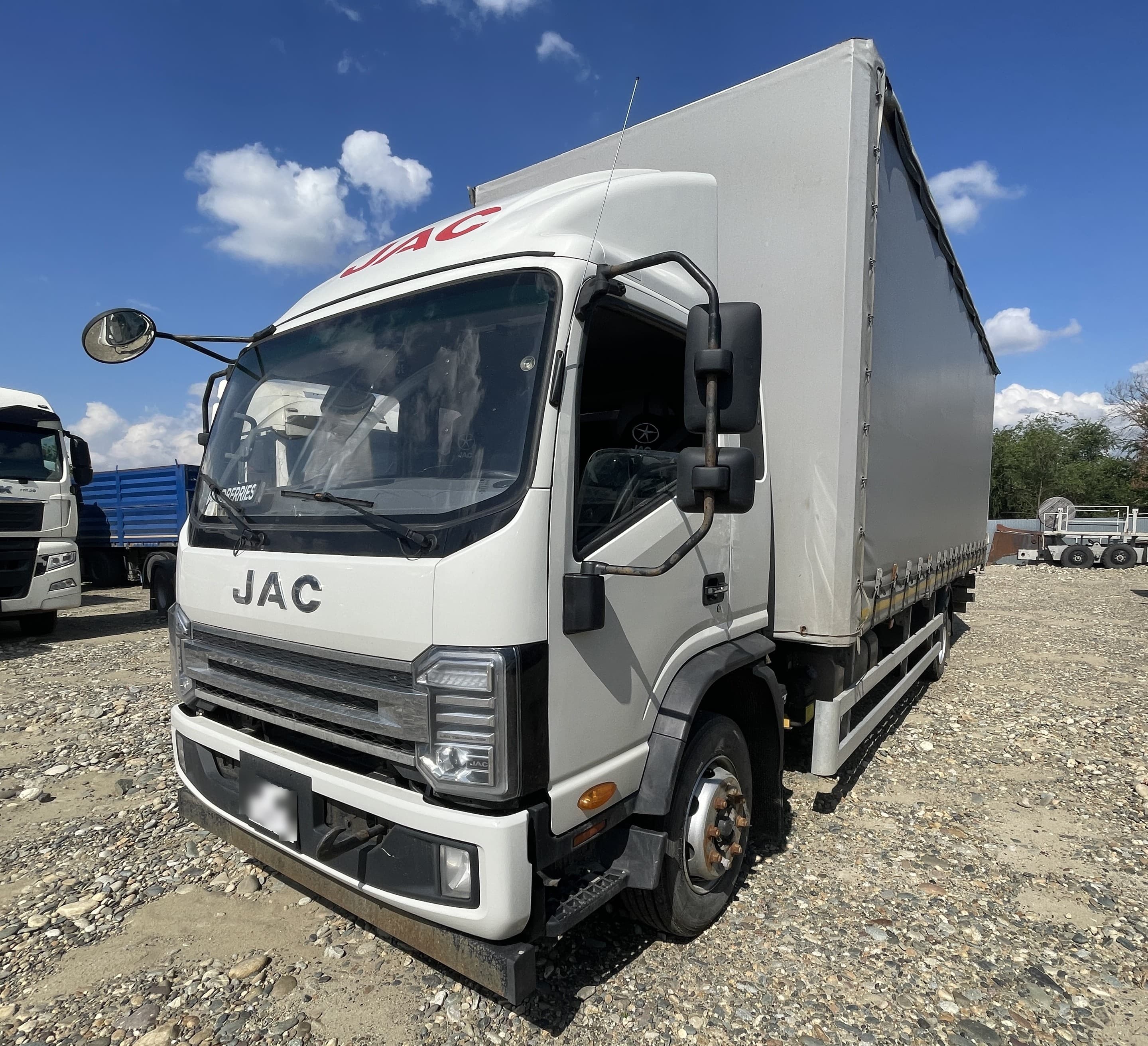 Нижегородский Автомеханический Завод 4716* на шасси JAC N120 4x2 Бортовой (Евроборт) - 1