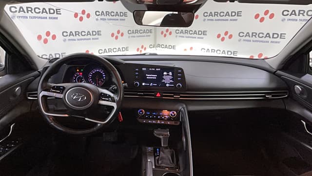 Hyundai Elantra - 5