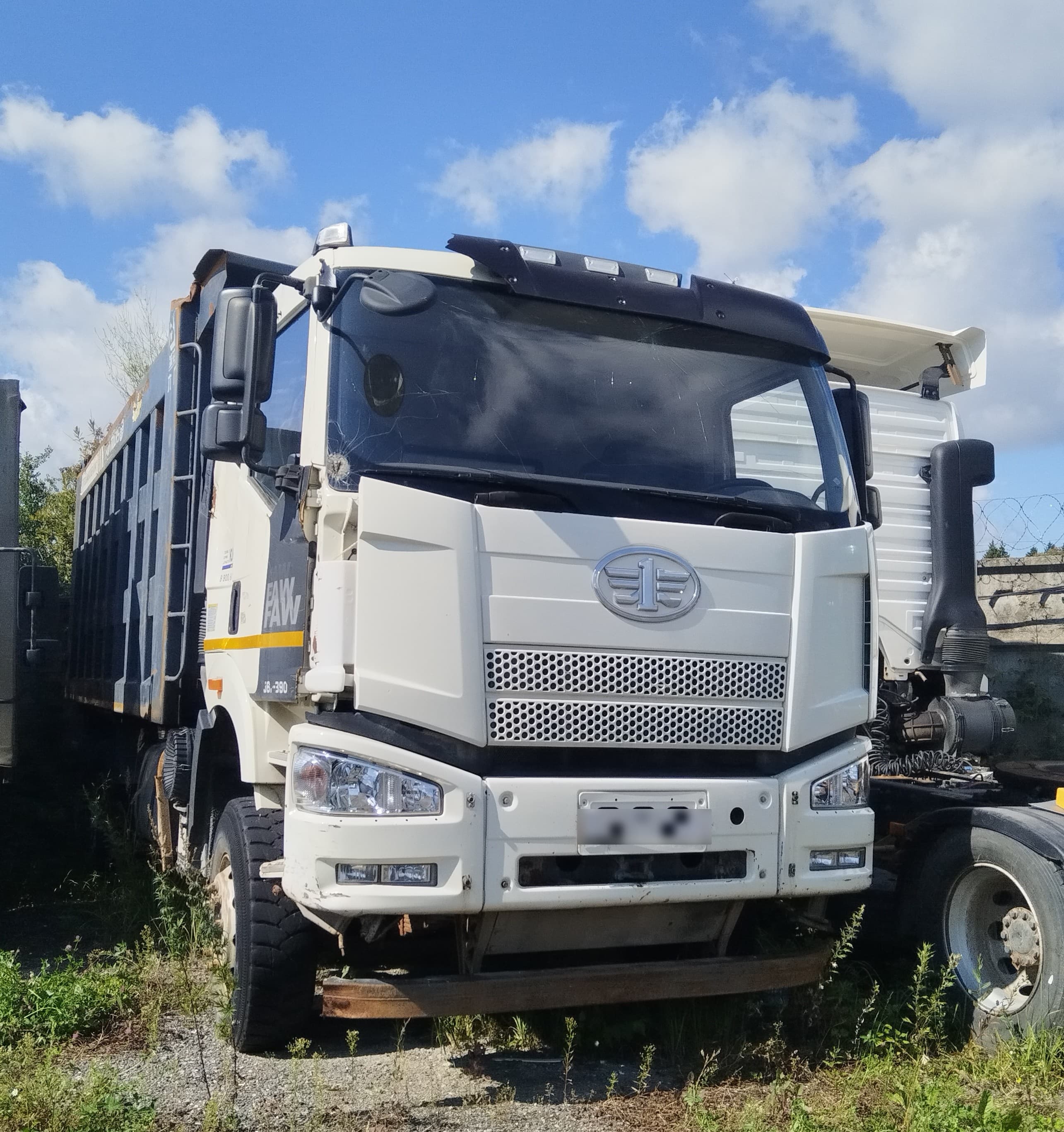 FAW J6* 6x4 Самосвал - 2