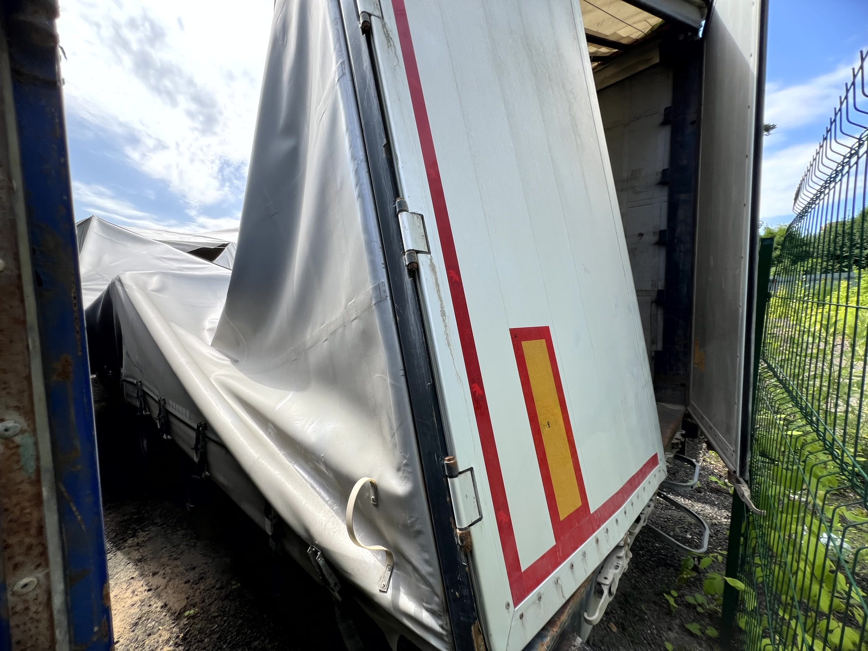 Тонар 9888* Полуприцеп шторный - 3