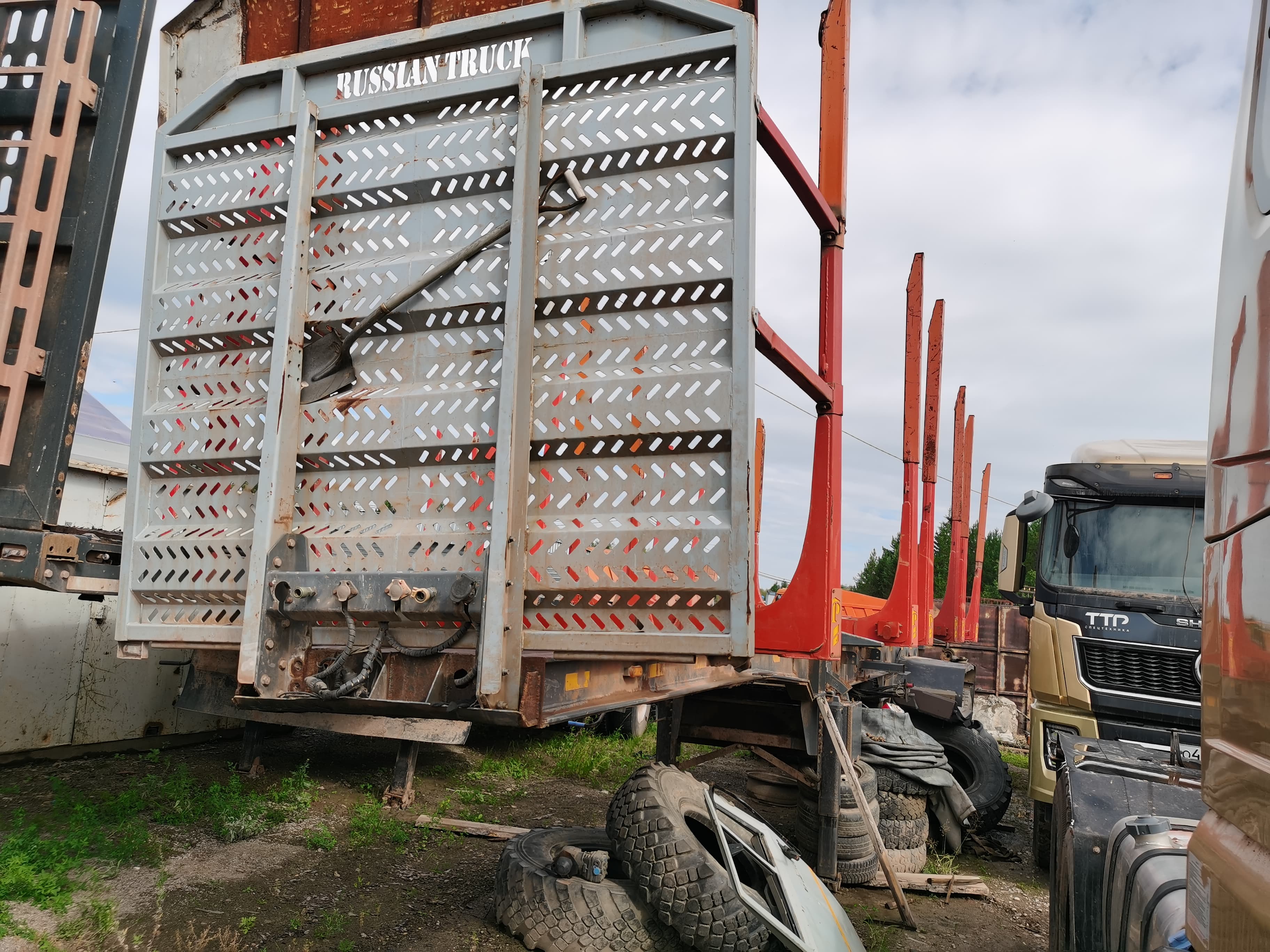 Русский Грузовик 9341* Полуприцеп сортиментовоз - 1