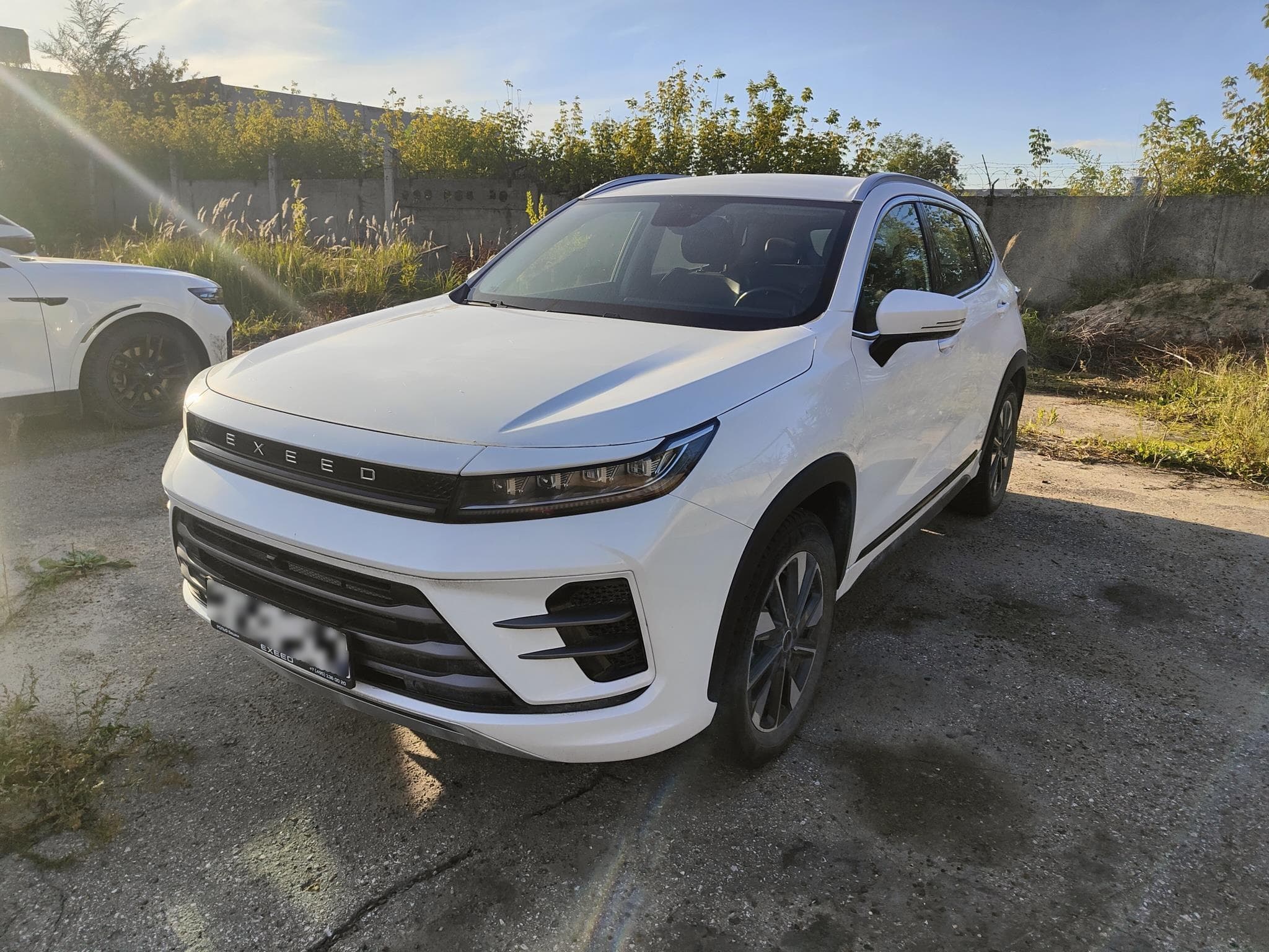 Exeed LX - 1