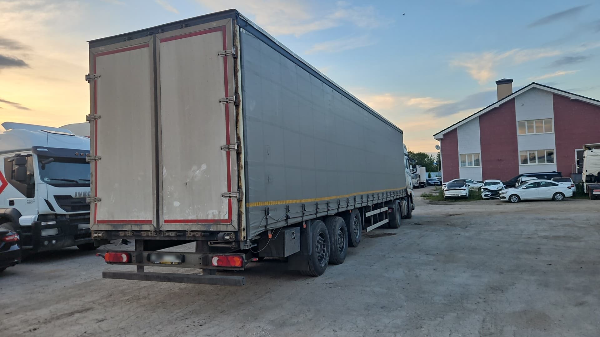 Туймазинский Завод Автобетоновозов 5885* Полуприцеп шторный - 3
