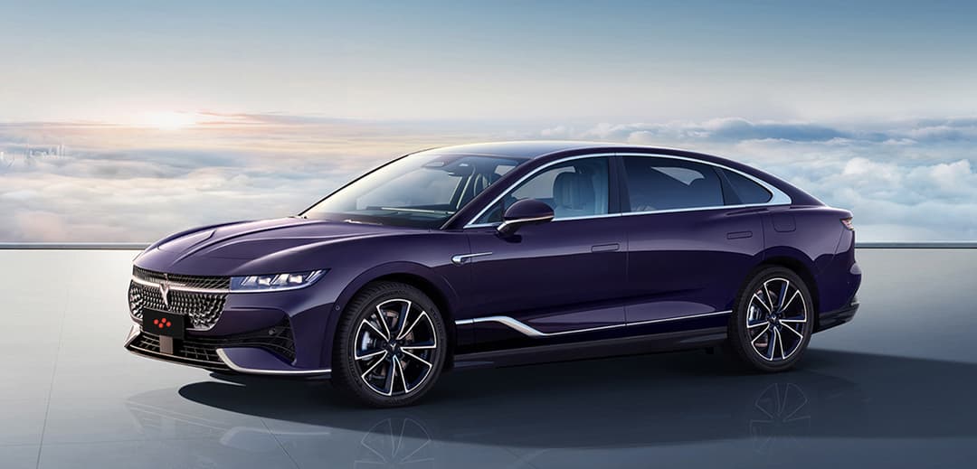 //www.carcade.com/upload/iblock/83c/jzaxzabpb9i3xykmx02g1owek1o280lu/анонс-китайские авто-1.jpg