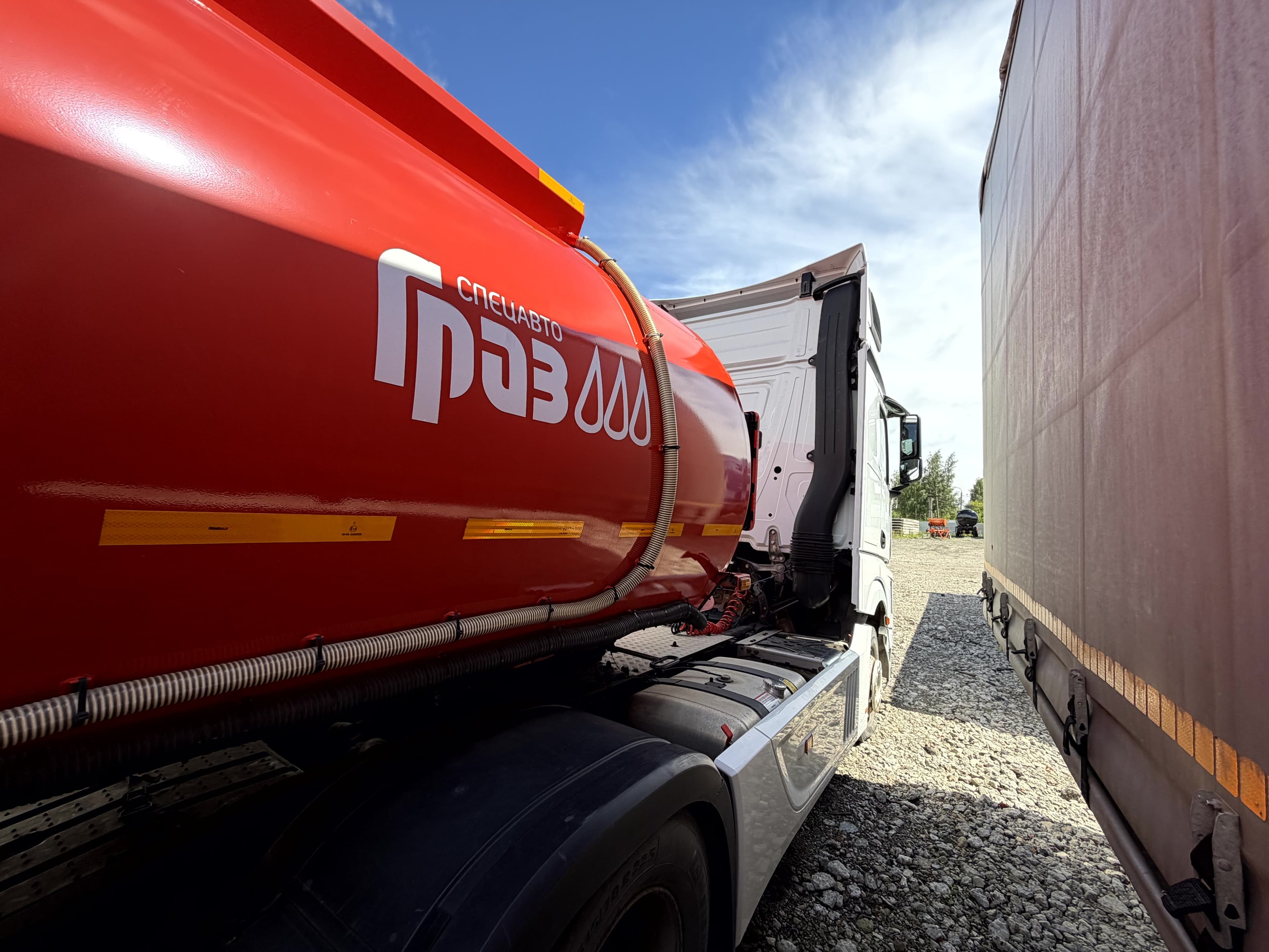Mercedes-Benz Actros 4x2 Седельный тягач - 3