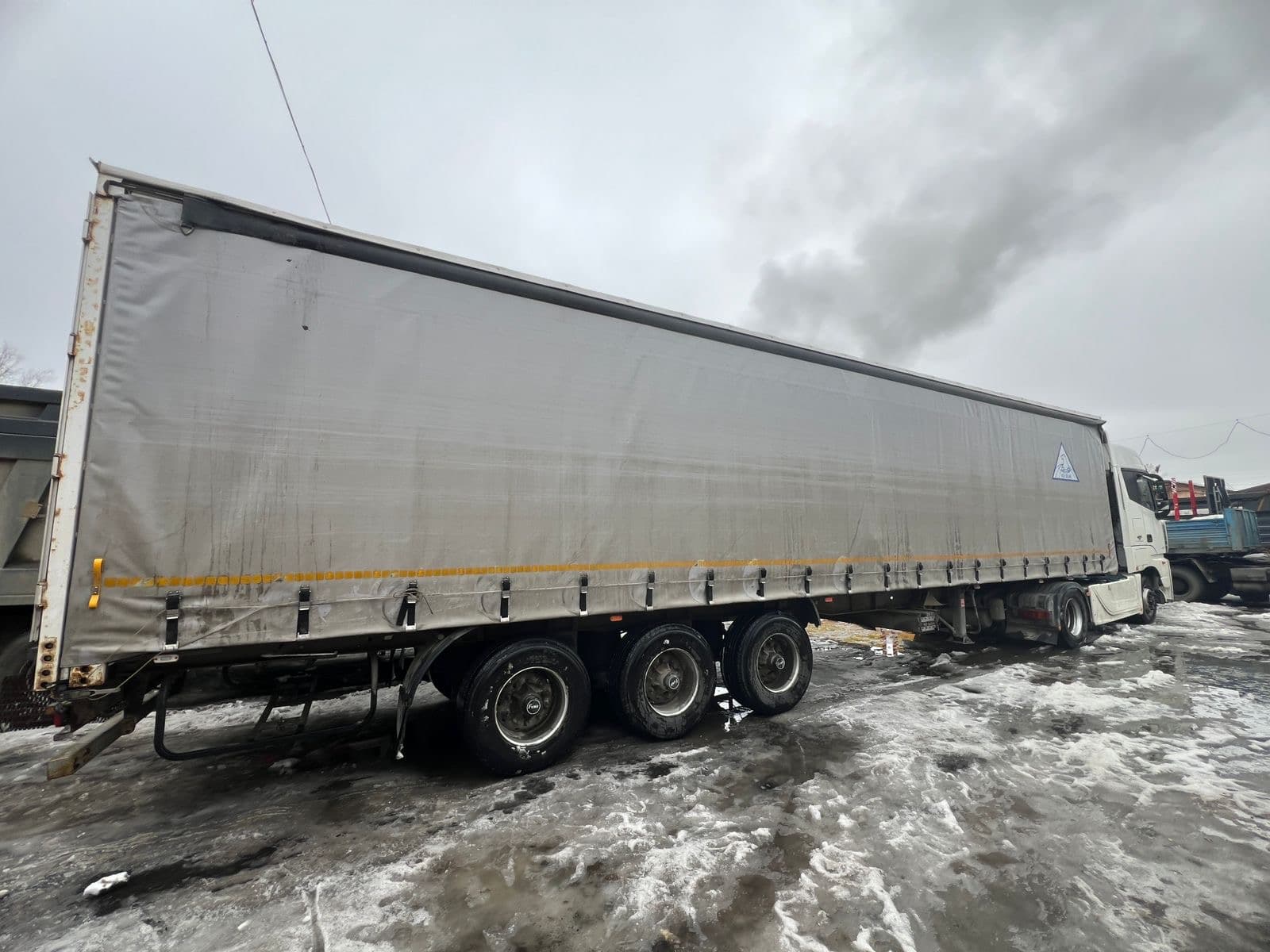 Ice Bear TDZ94* Полуприцеп шторный - 2