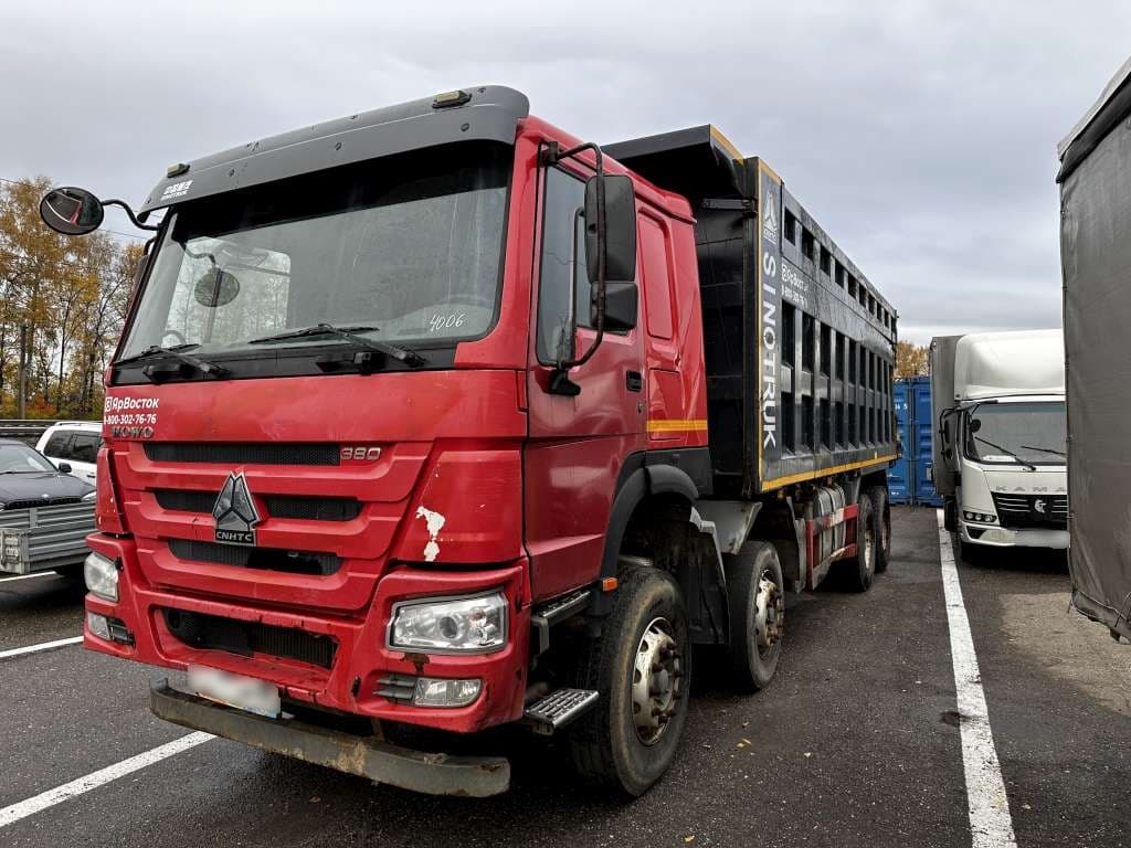 Howo ZZ* 8x4 Самосвал - 1
