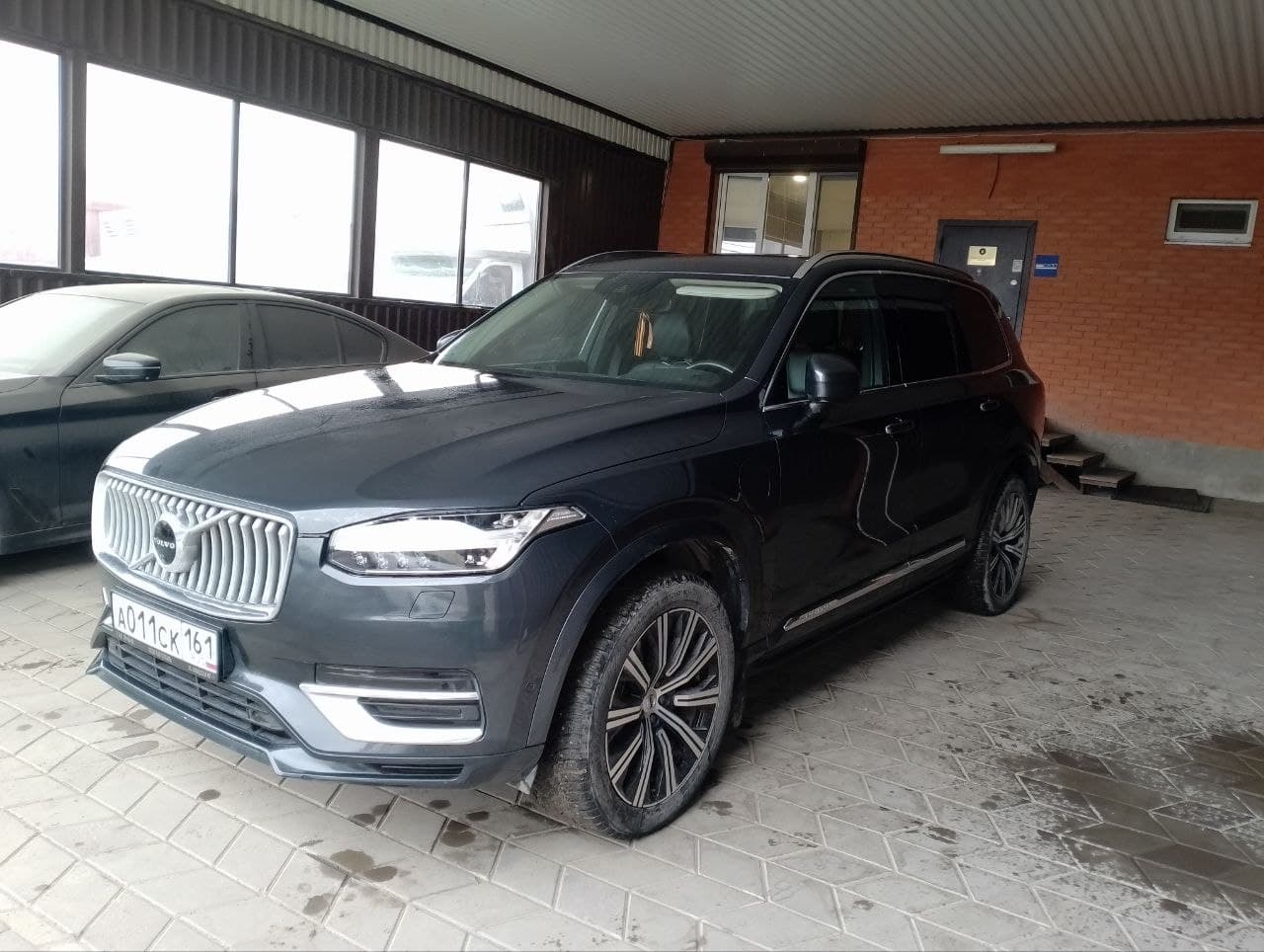 Volvo XC90 - 1