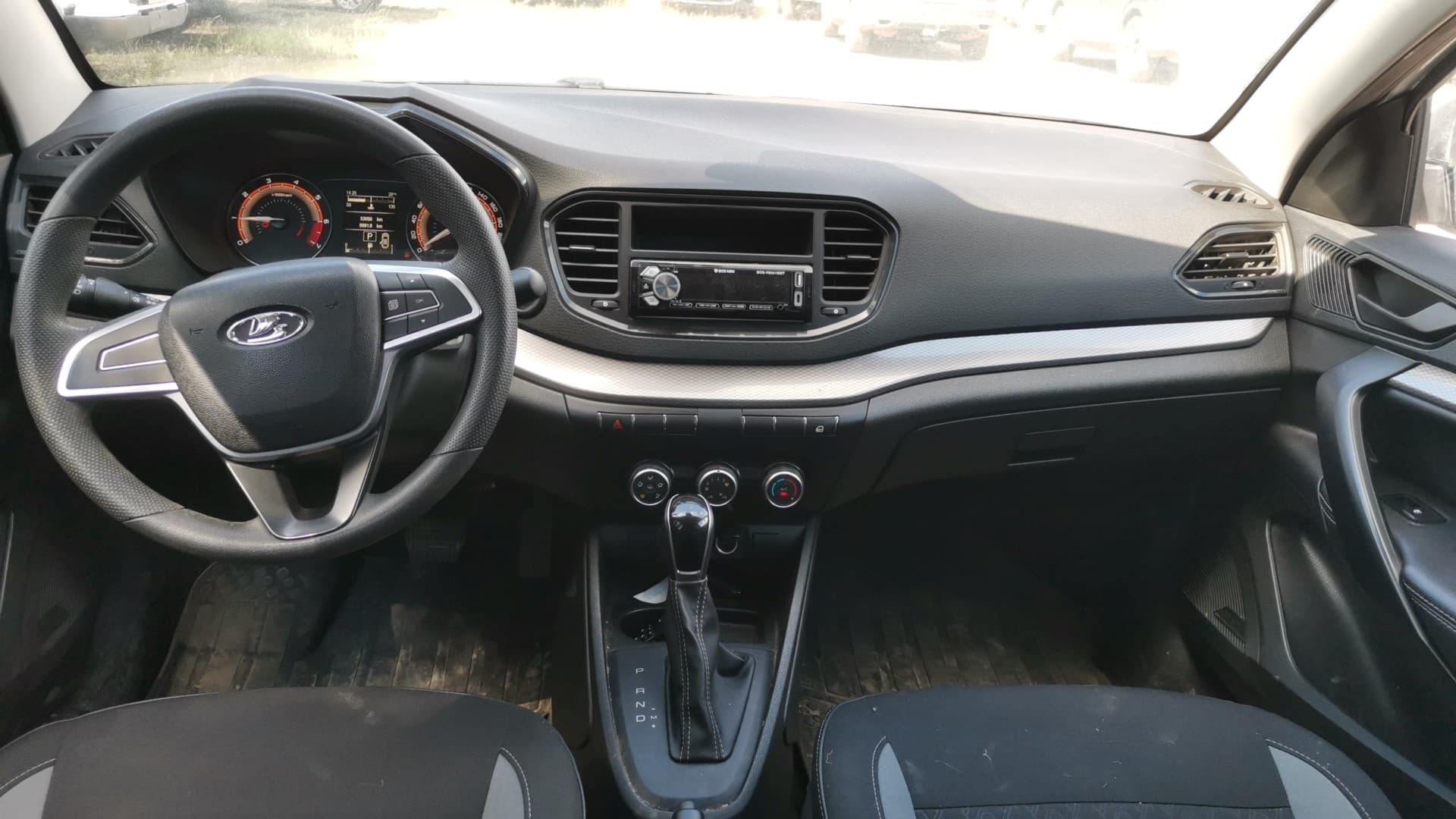 Lada Vesta SW - 5
