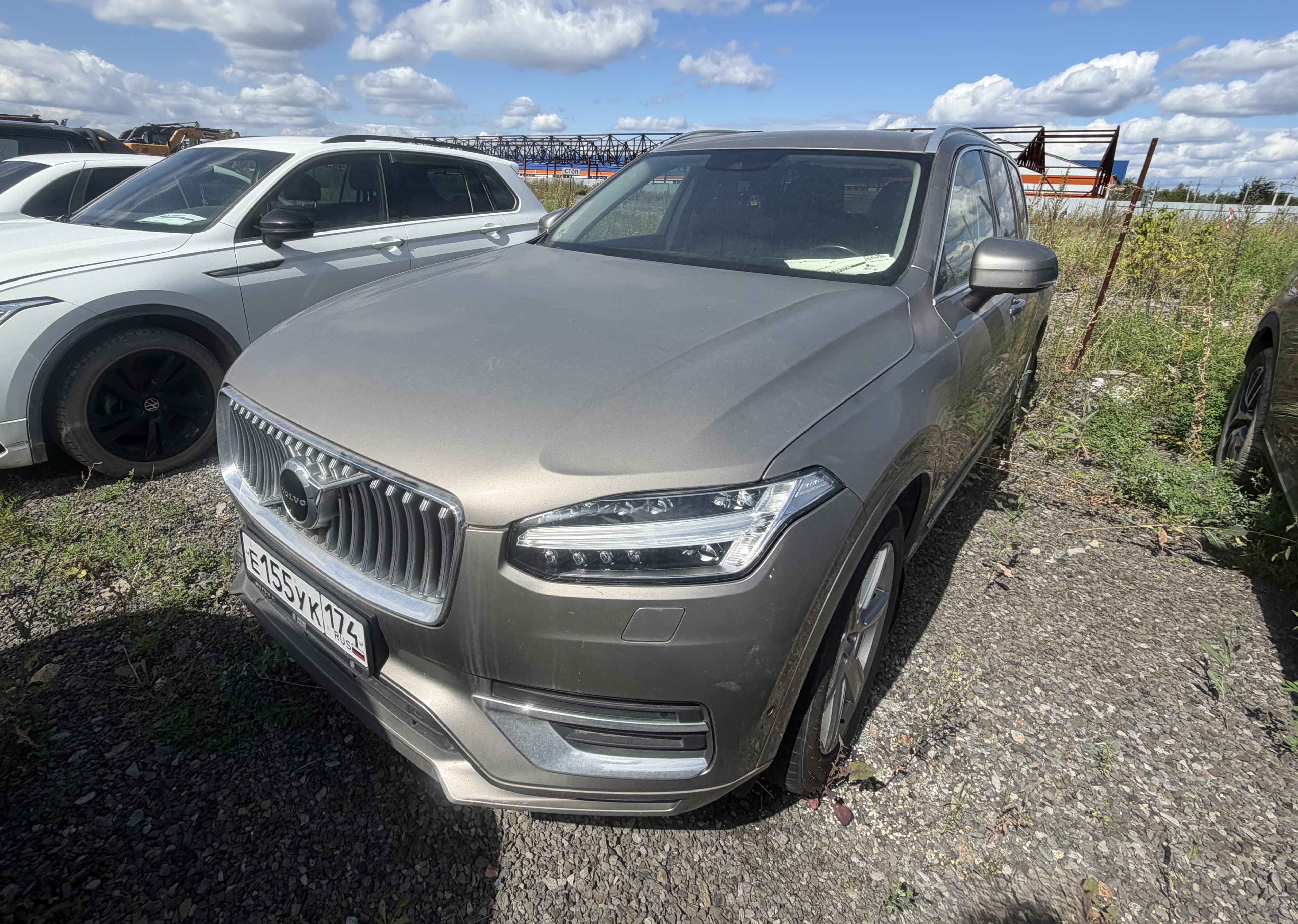 Volvo XC90 - 1