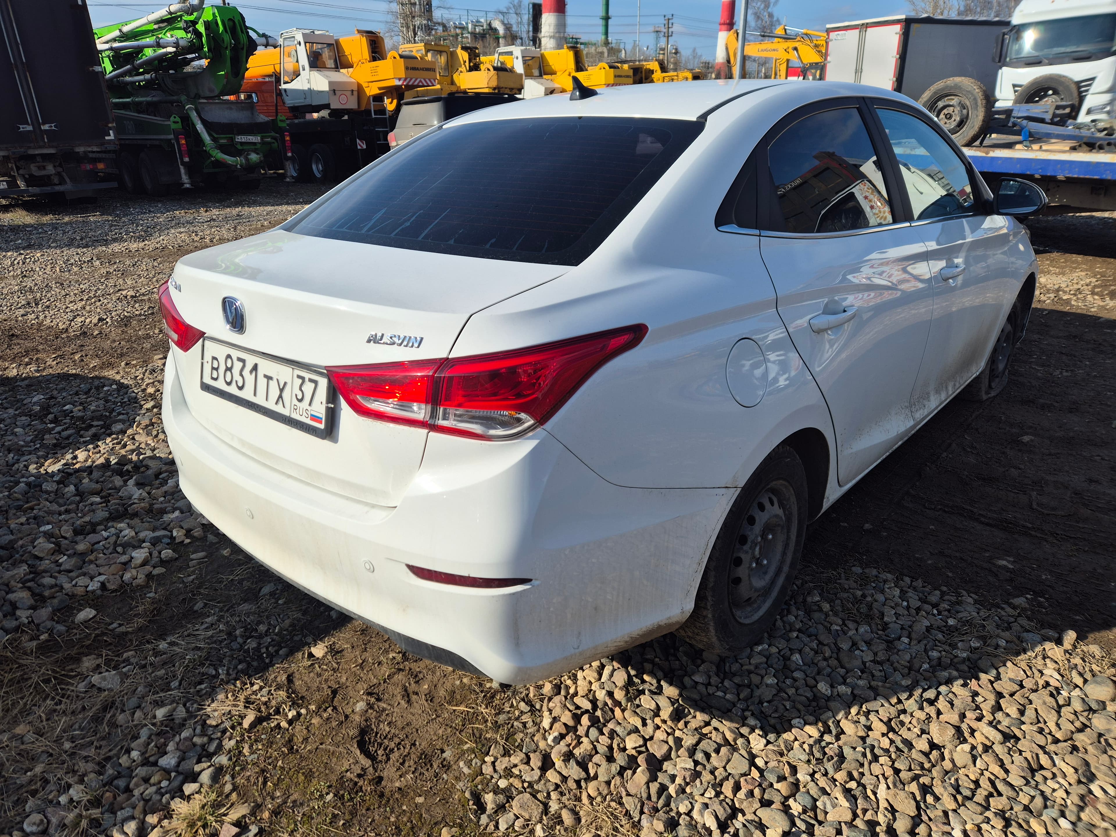 Changan Alsvin - 3