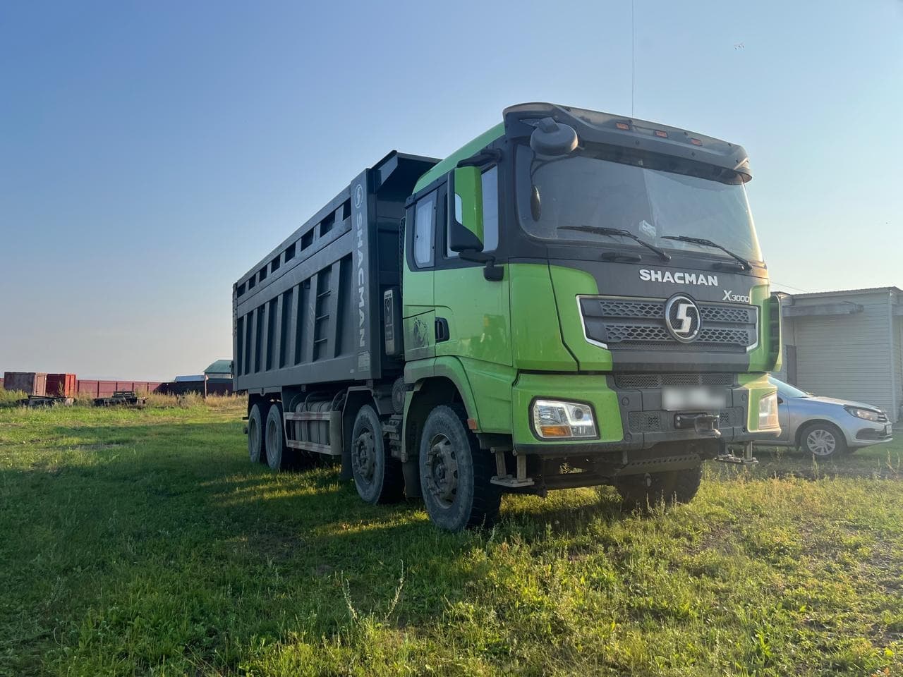Shacman (Shaanxi) SX* 8x4 Самосвал - 2