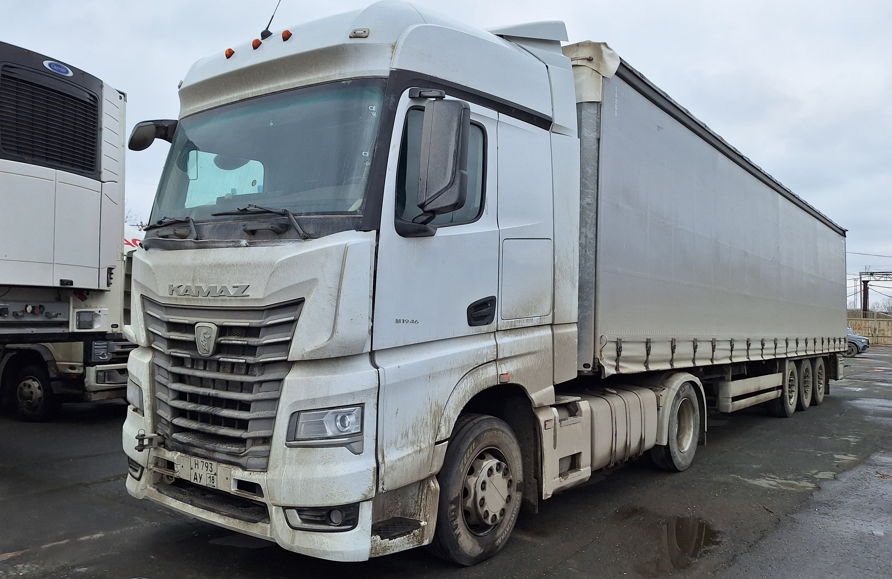 Камаз М1946 4x2 Седельный тягач - 1