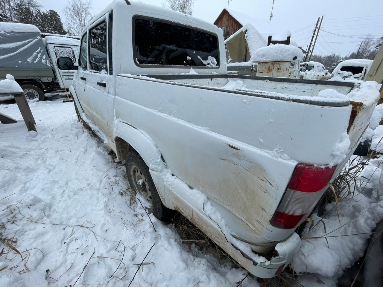 UAZ Pickup - 4