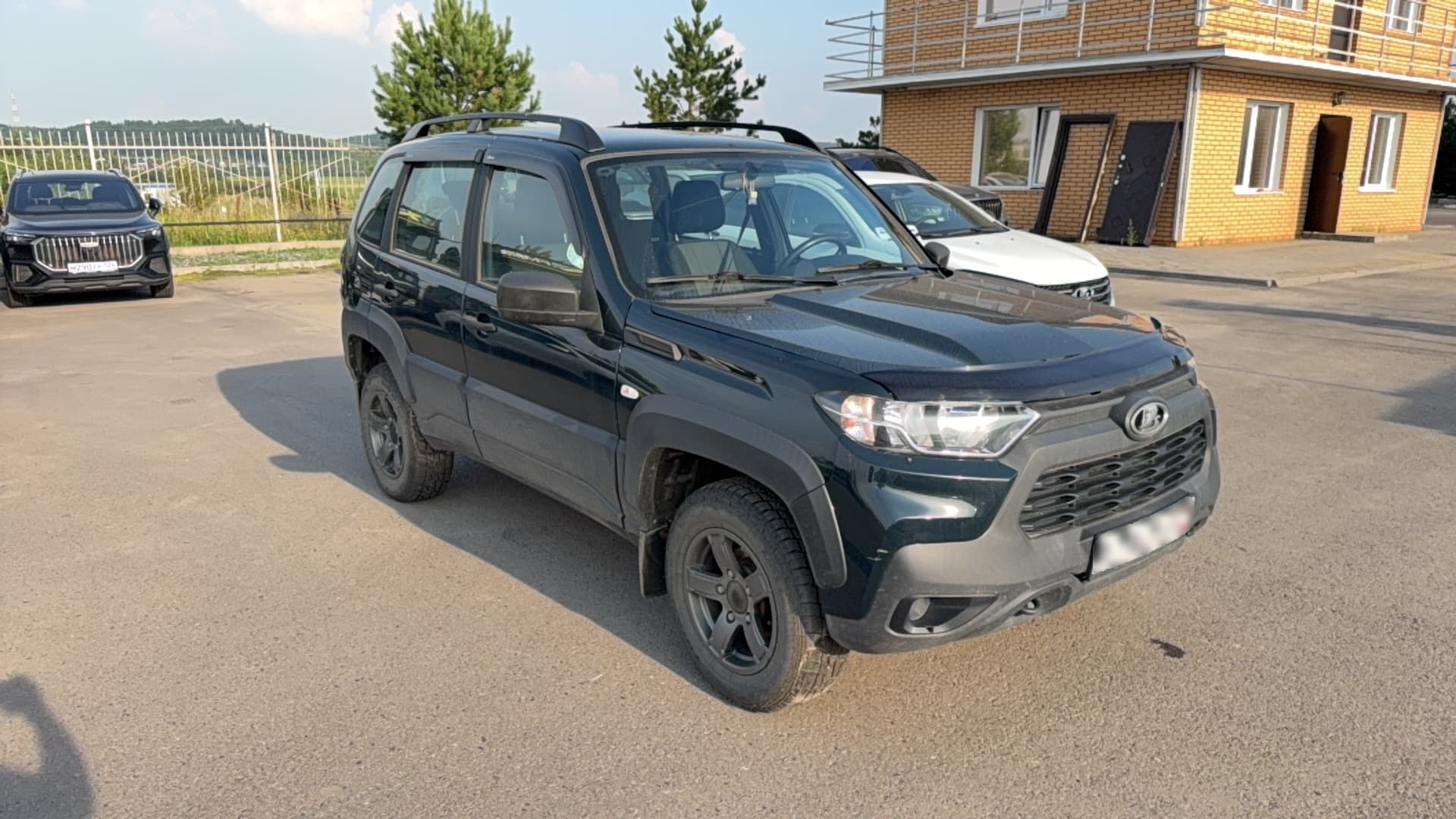 Lada Niva Travel - 2
