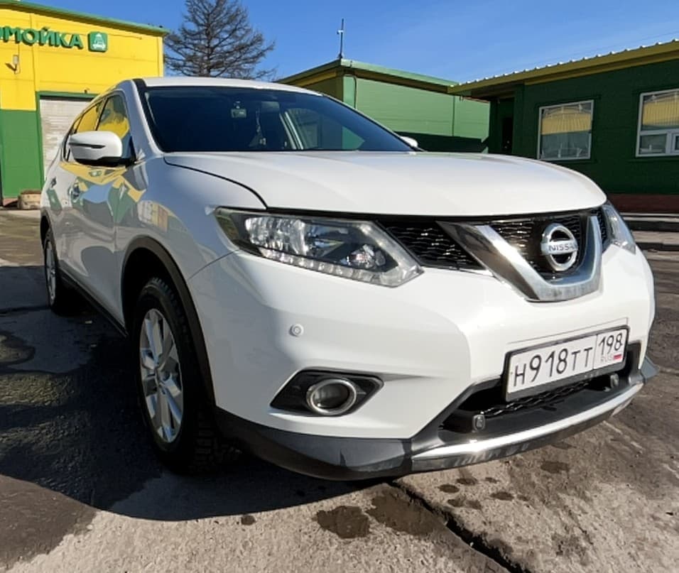 Nissan X-Trail - 2