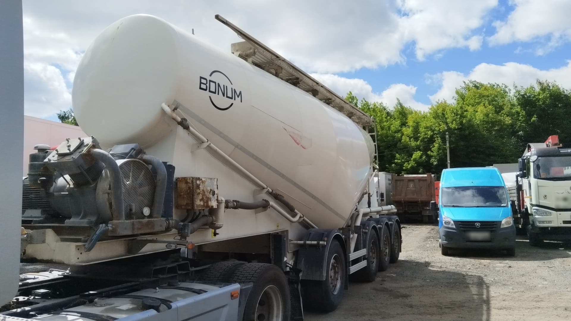 Bonum 914231 Полуприцеп цистерна для сыпучих грузов - 1