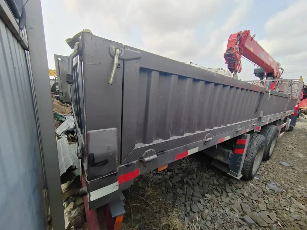 Howo T5G 6x4 Бортовой с КМУ - 3