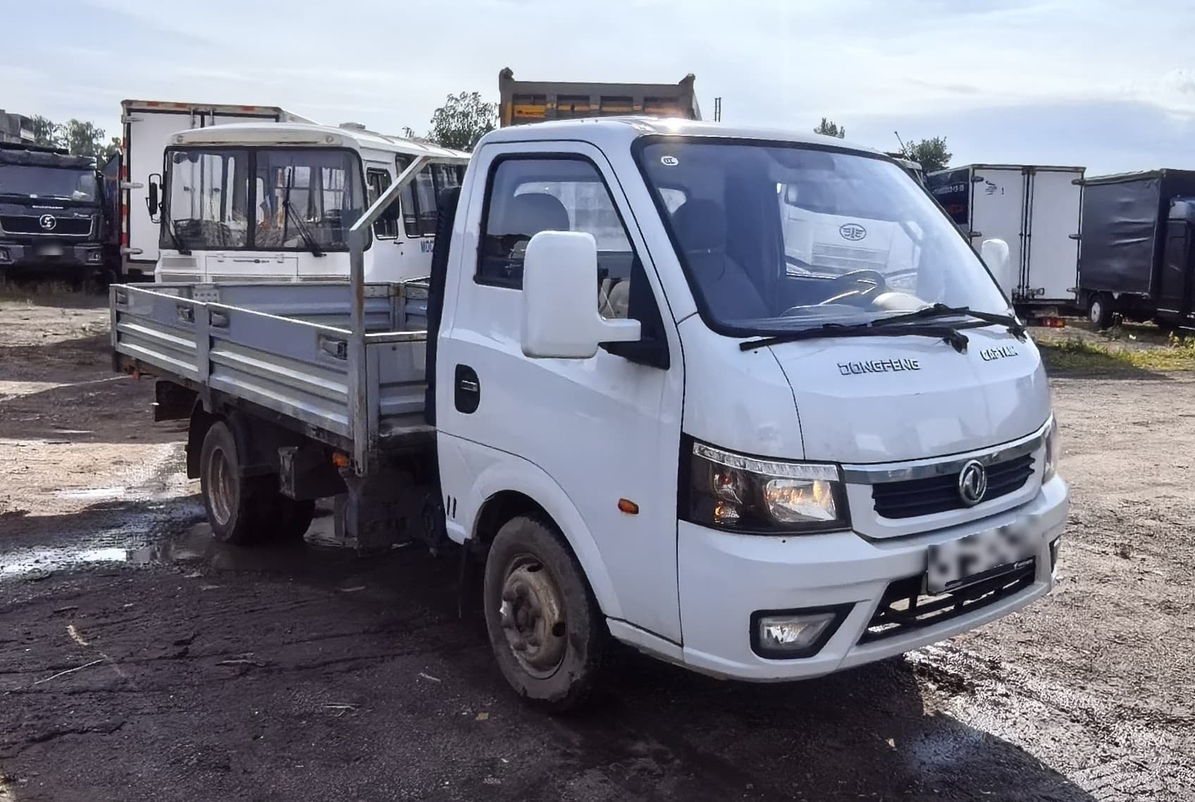 Dongfeng Captain-T Промтоварный - 2