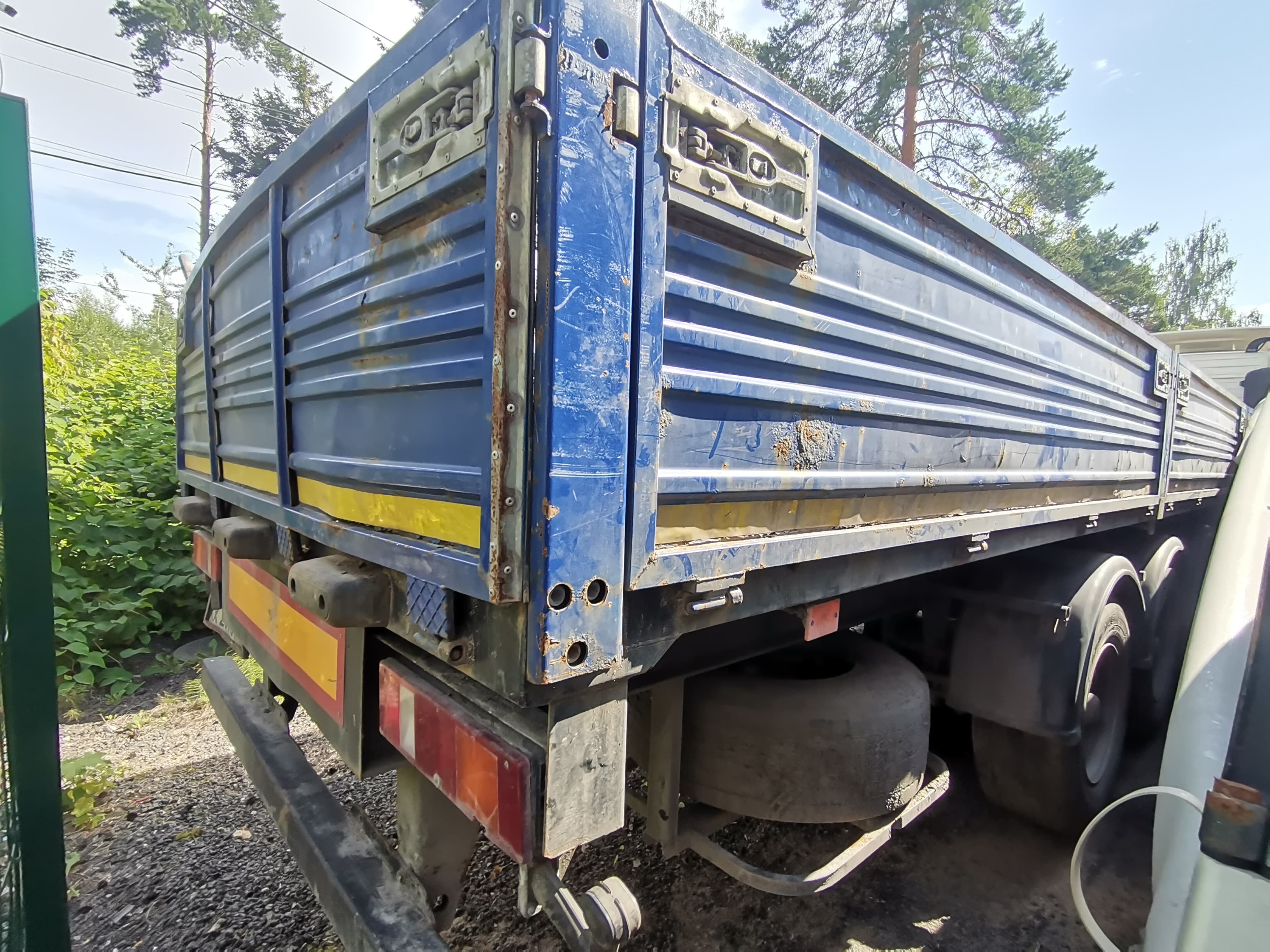МАЗ 975800 Полуприцеп бортовой - 3