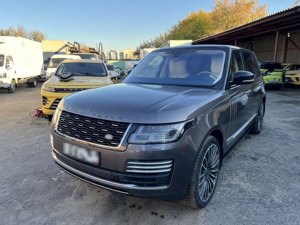 Land Rover Range Rover - 1