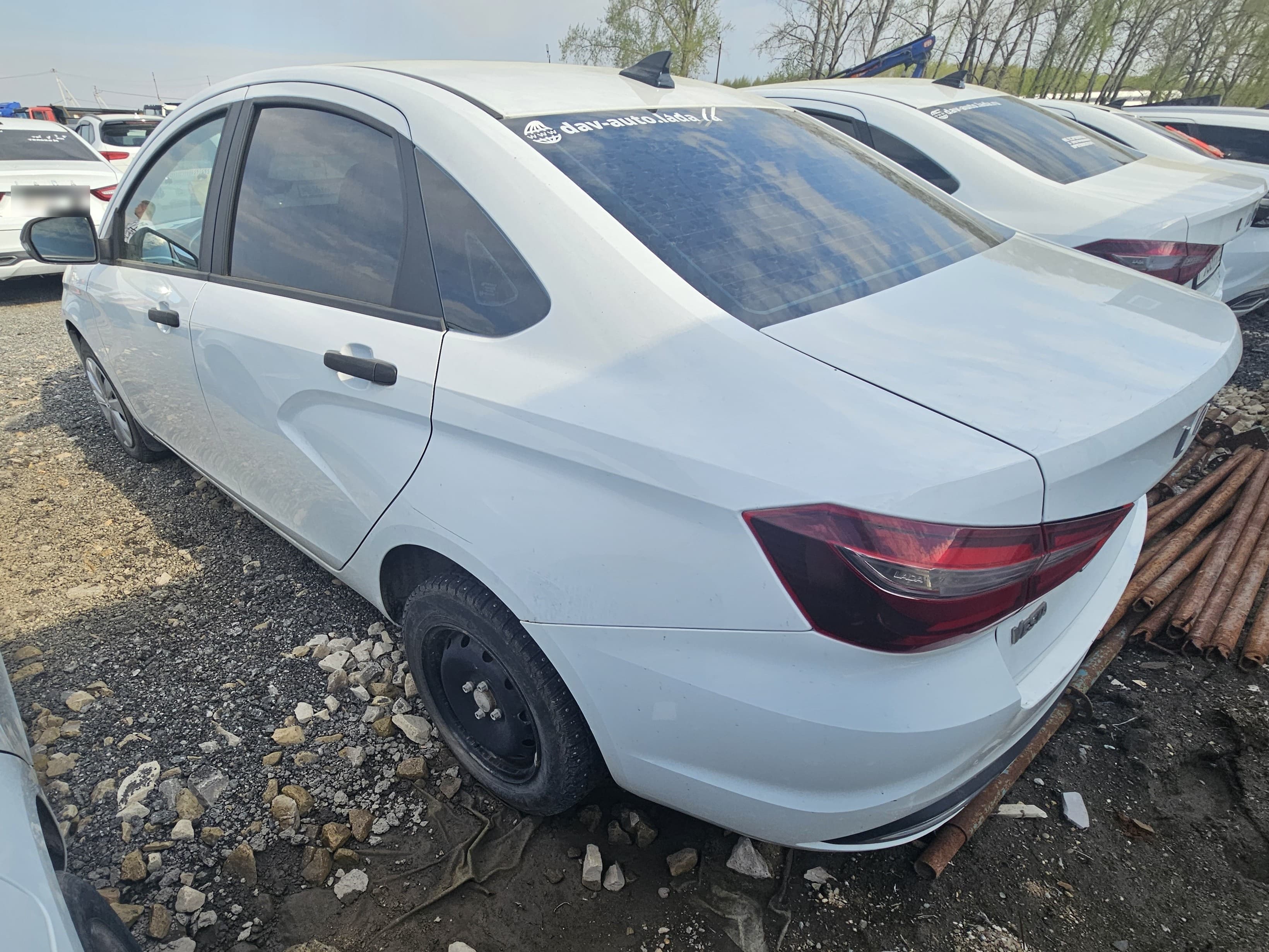 Lada Vesta седан - 4