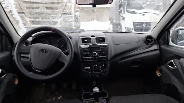Lada Granta седан - 5