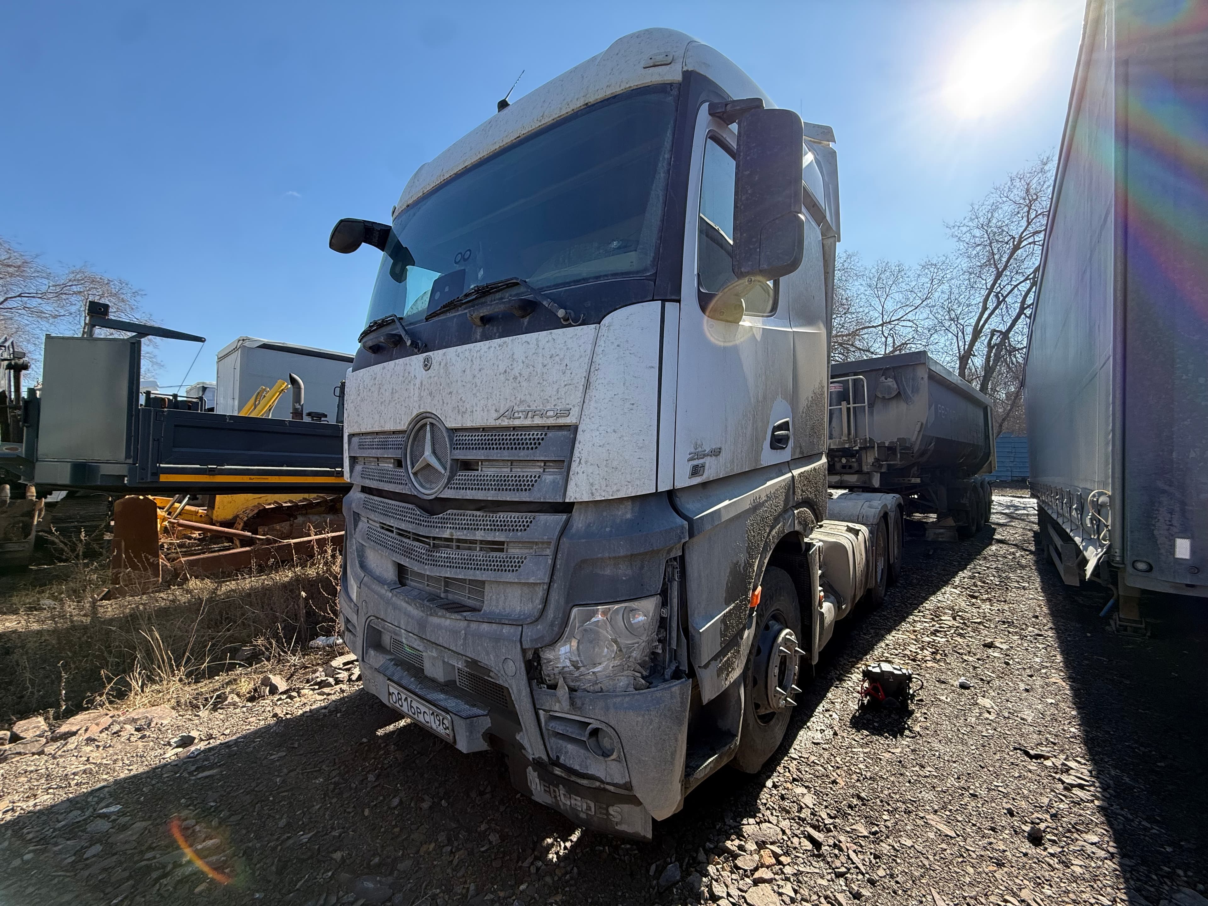 Mercedes-Benz Actros 6x4 Седельный тягач - 1