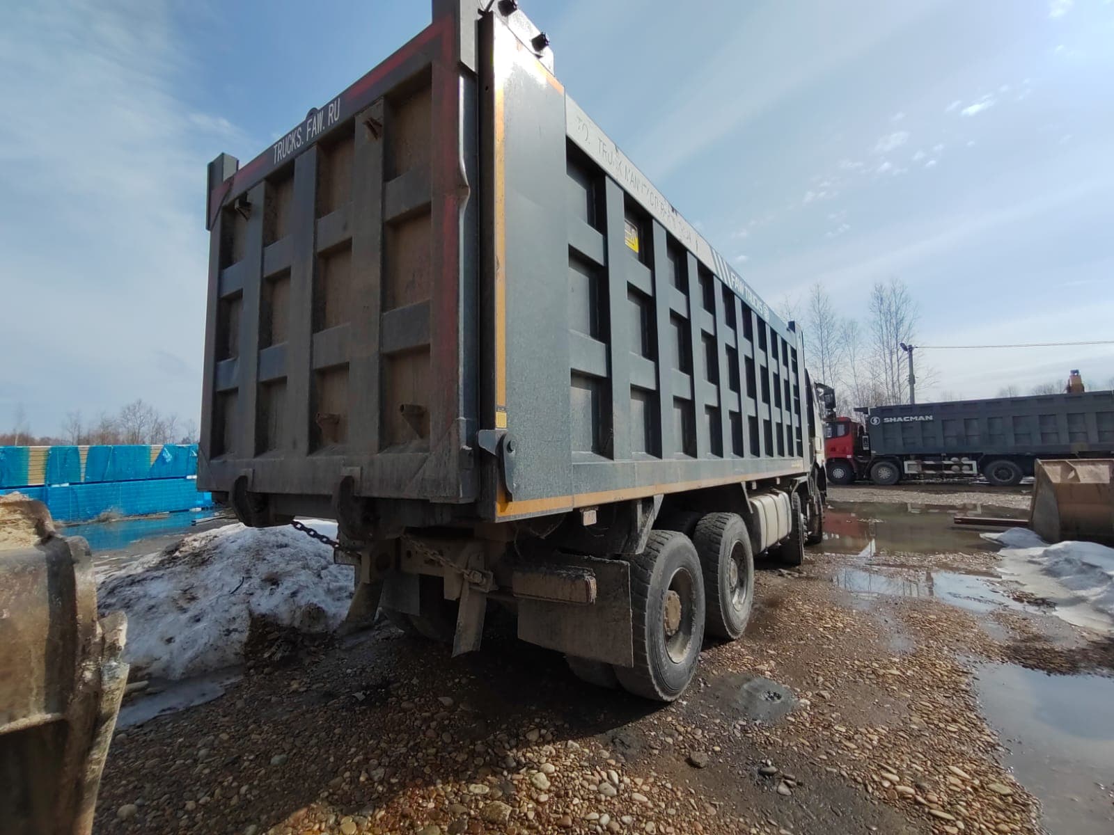 FAW J6 8x4 Самосвал - 3