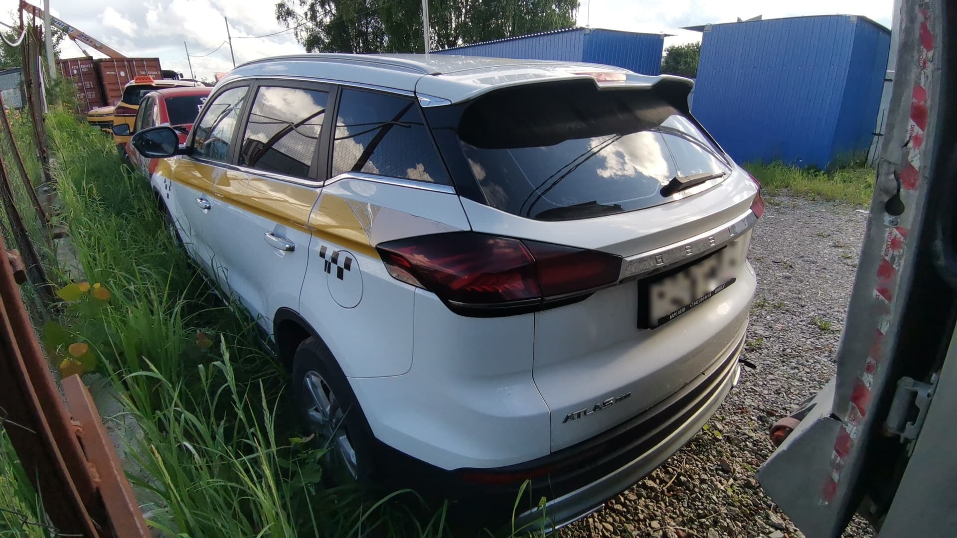 Geely Atlas Pro - 4