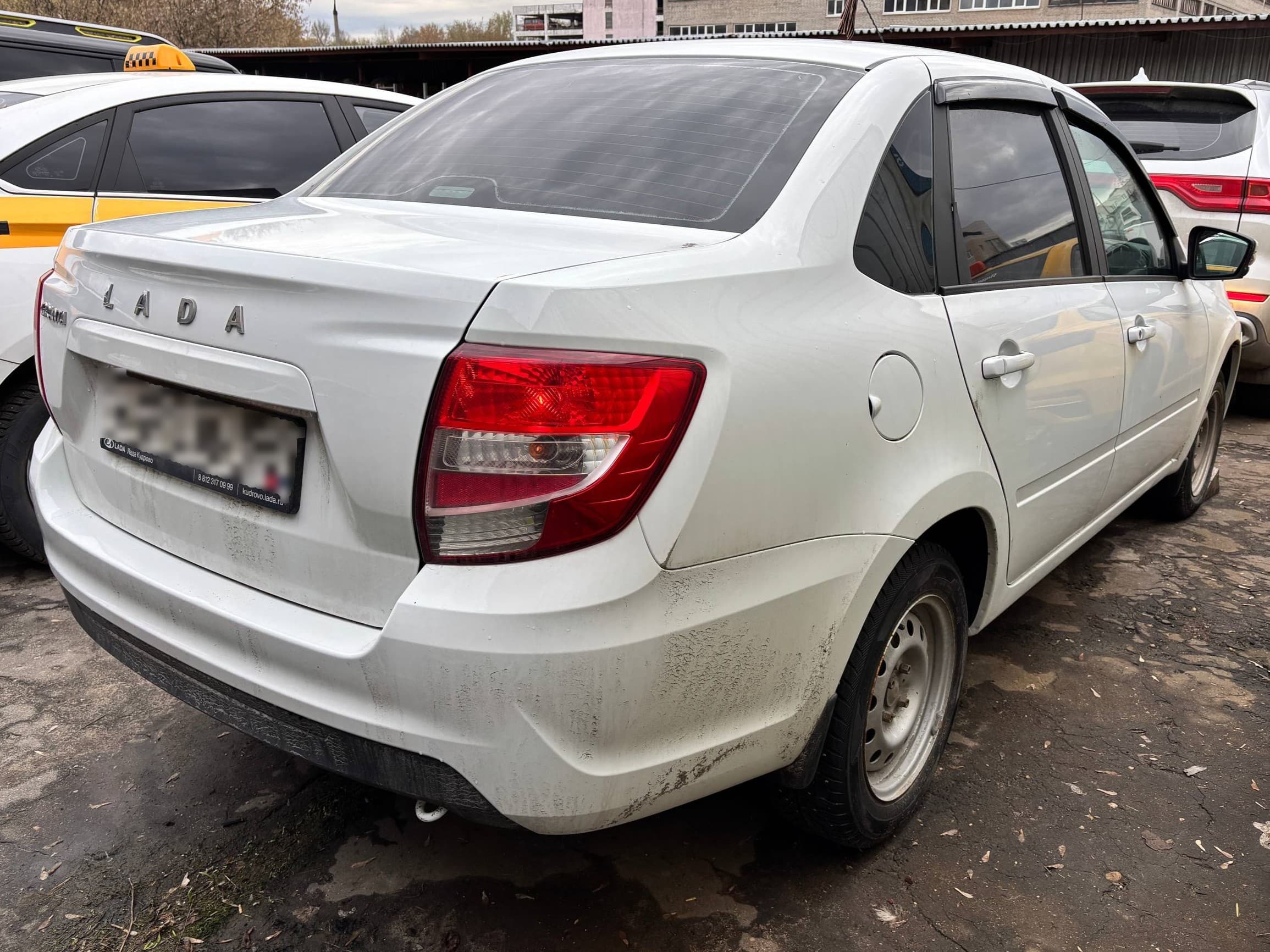 Lada Granta седан - 3