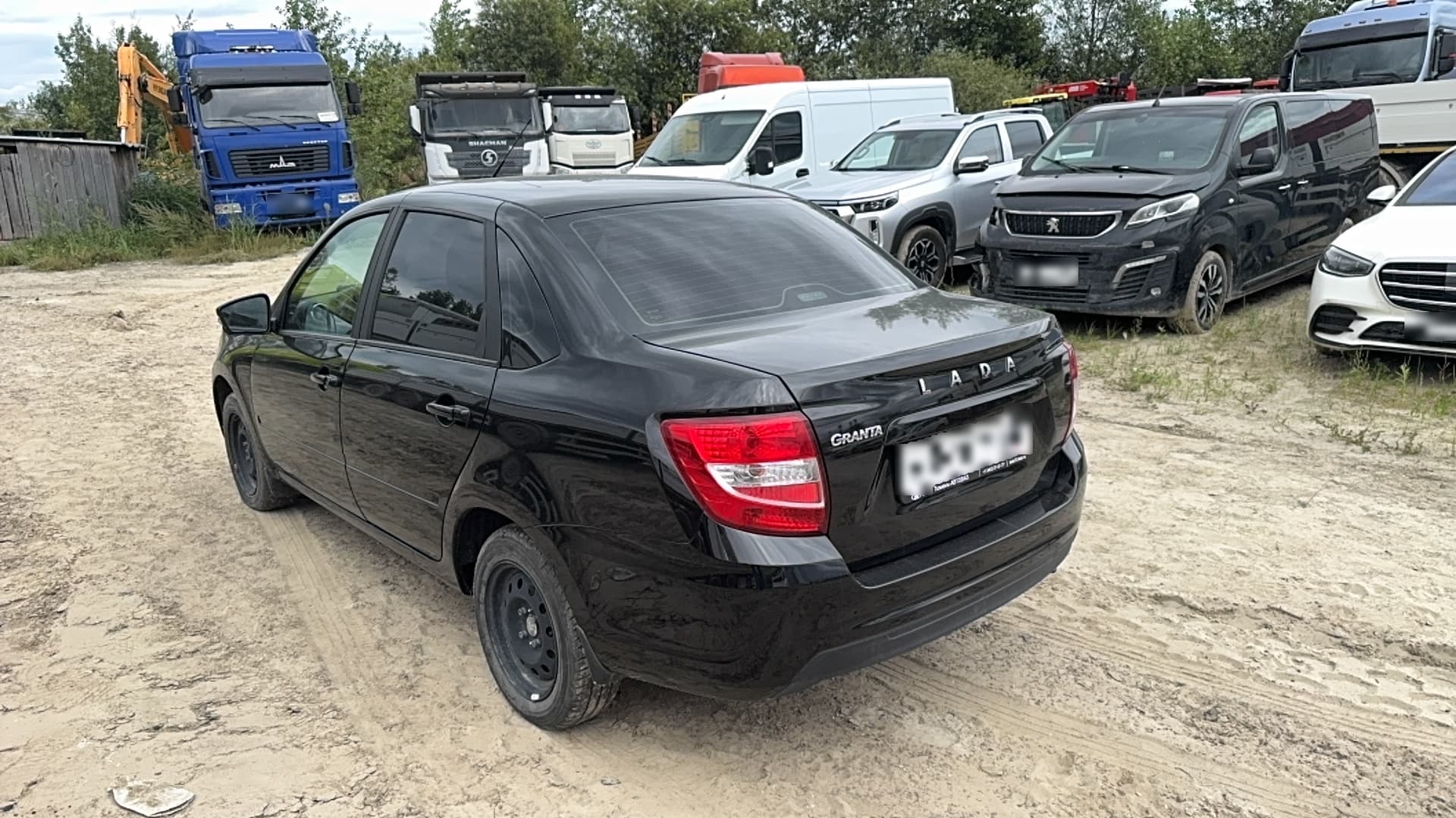 Lada Granta седан - 4