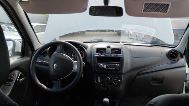 Lada Granta седан - 5
