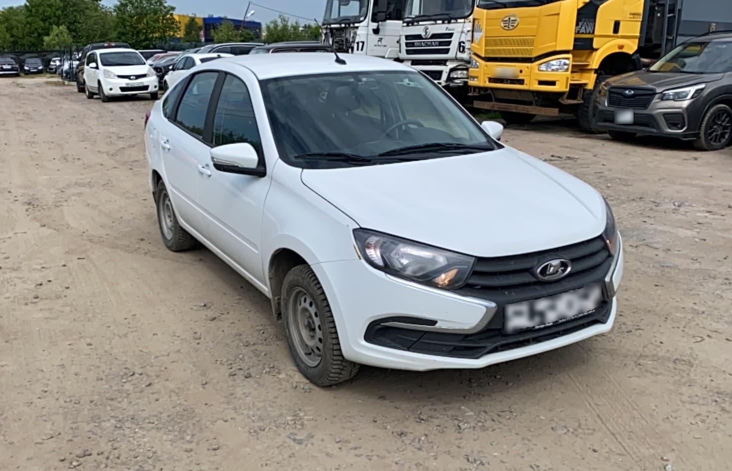 Lada Granta лифтбек - 2
