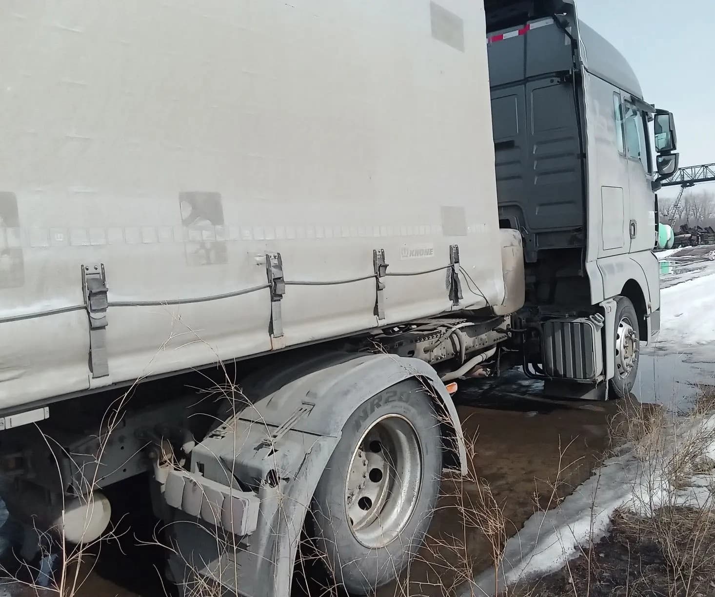 Sitrak C7H 4x2 Седельный тягач - 3