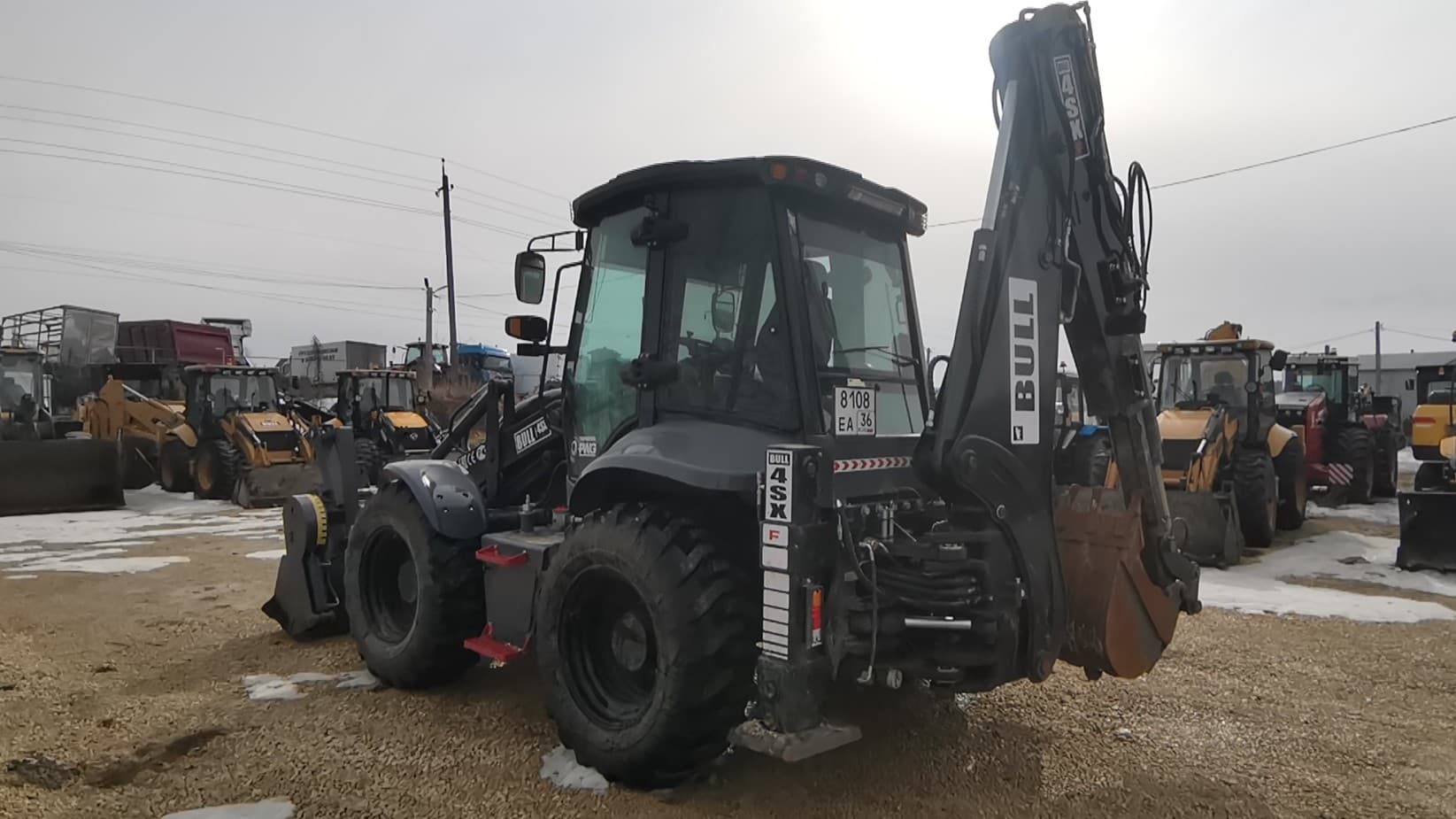 Bull 4SX Экскаватор-погрузчик - 4
