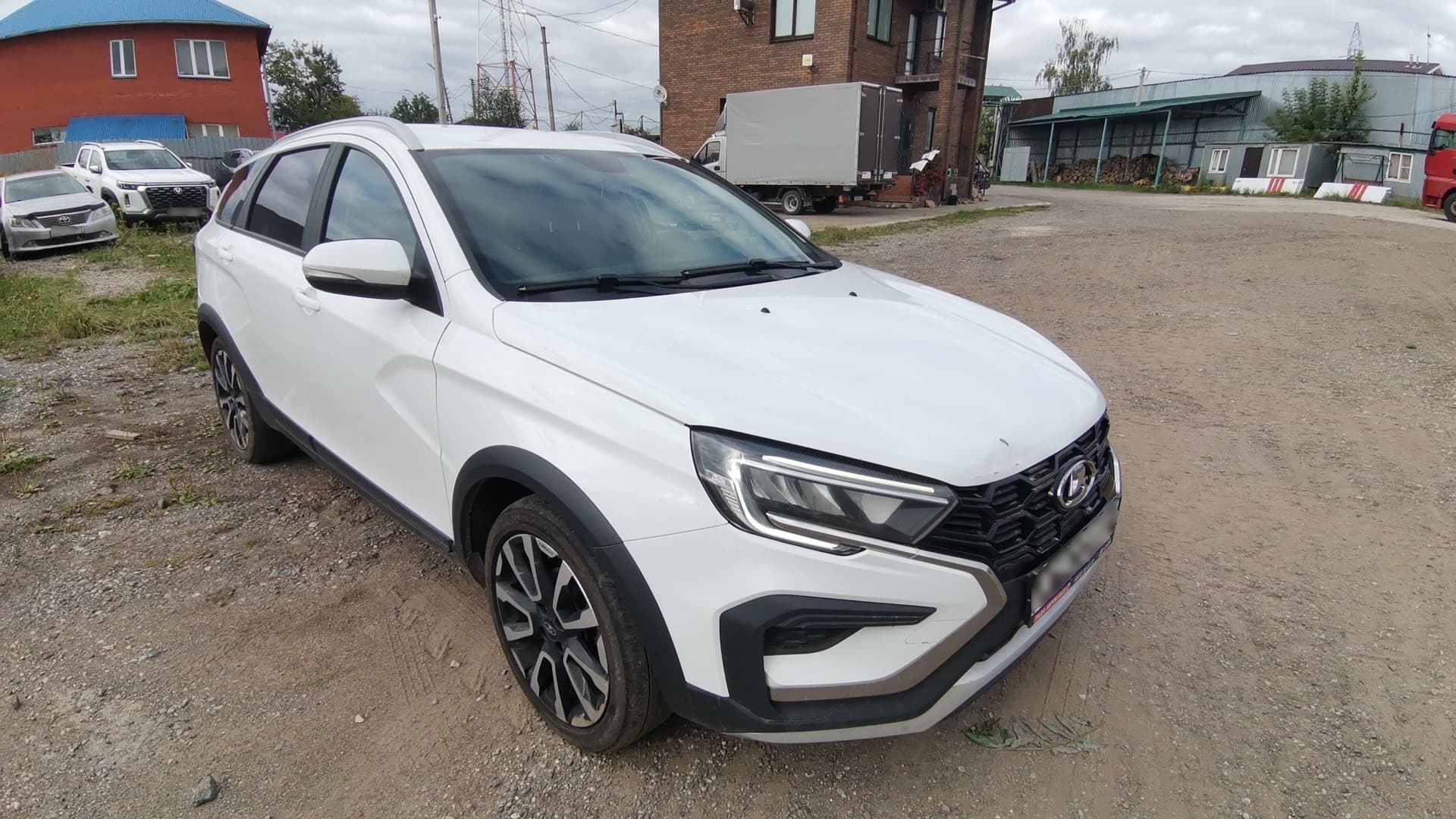 Lada Vesta SW Cross - 2