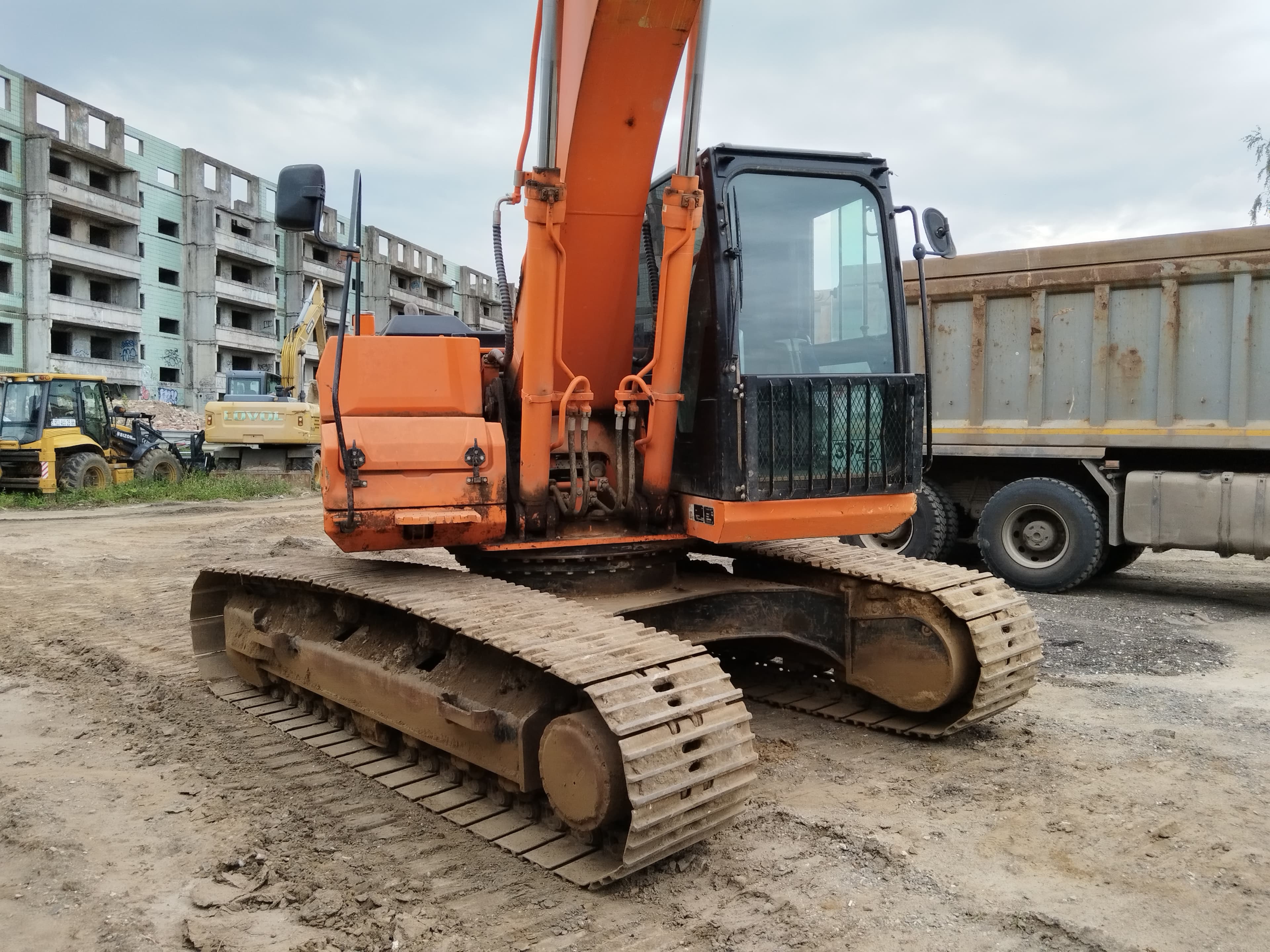 Lonking CDM6205 Экскаватор - 2