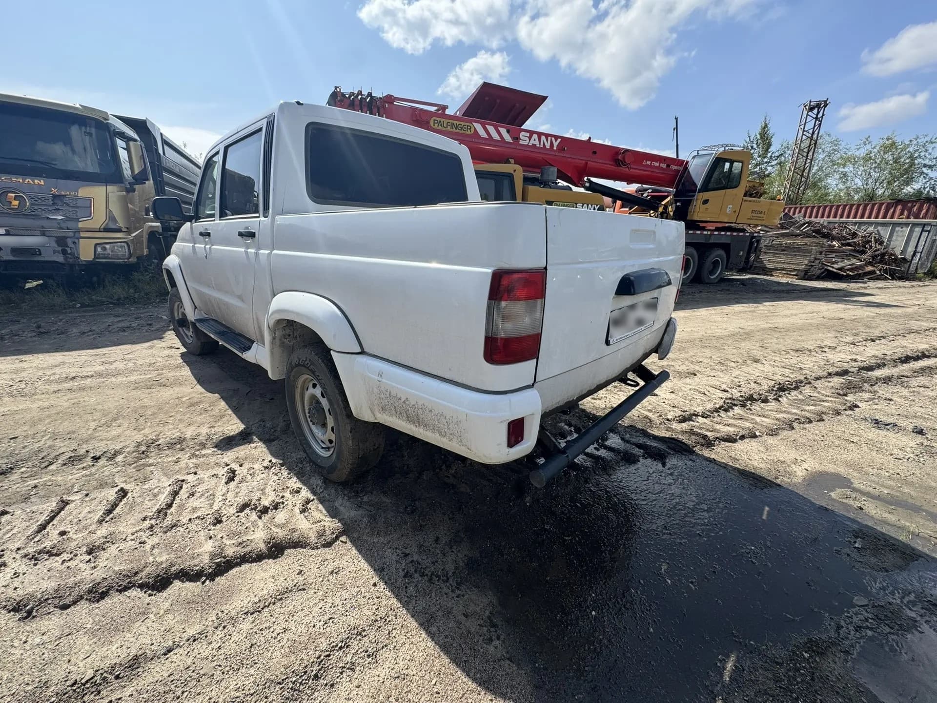 UAZ Pickup - 4