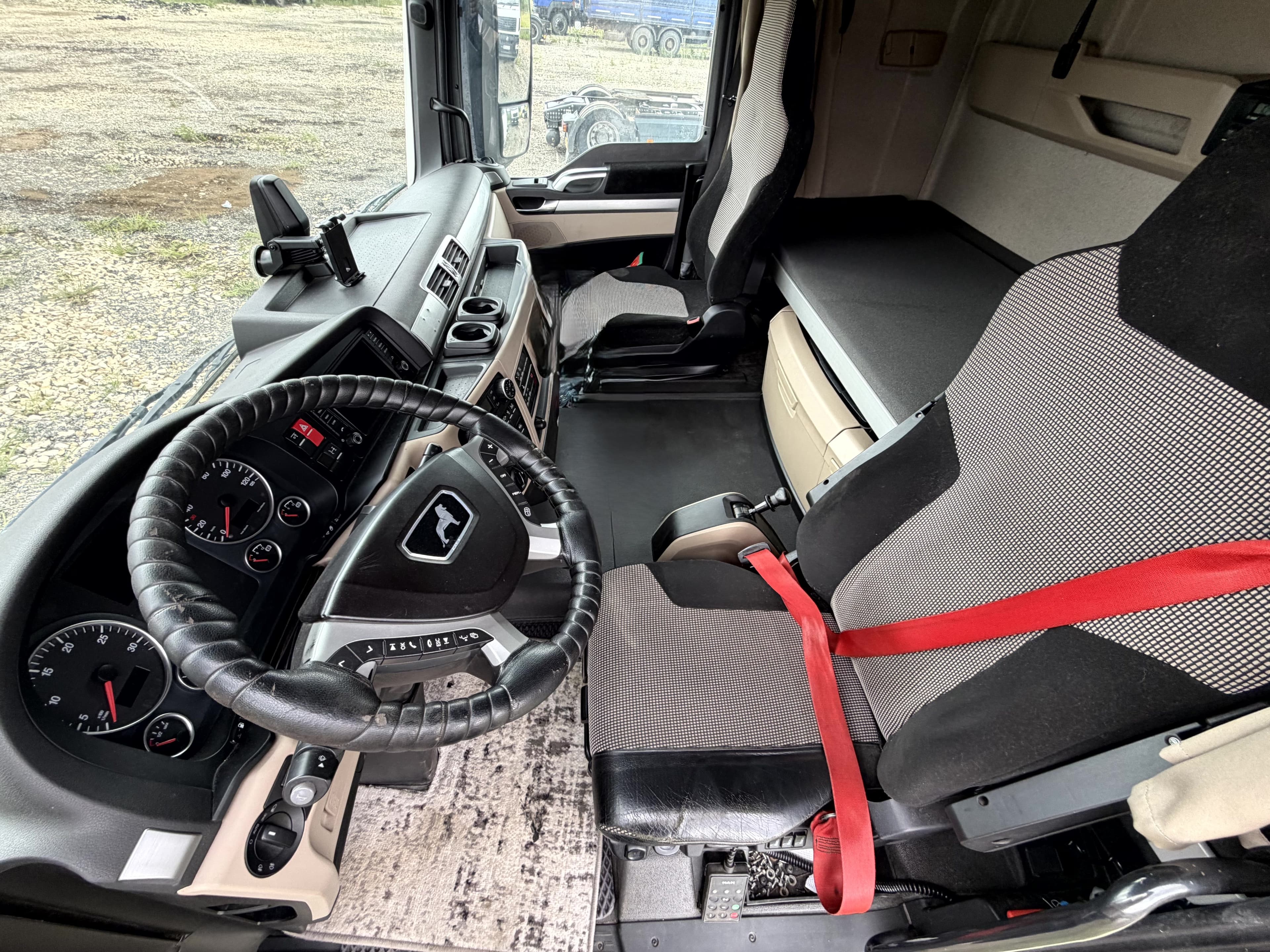 MAN TGX 6x4 Седельный тягач - 5