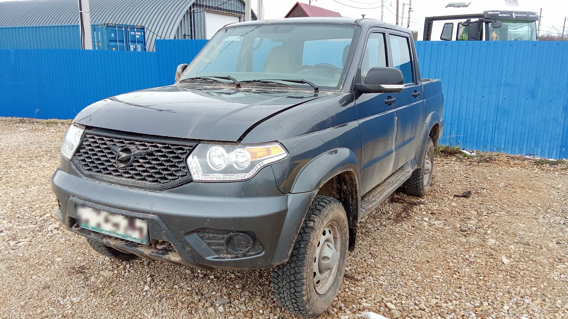 UAZ Pickup - 1