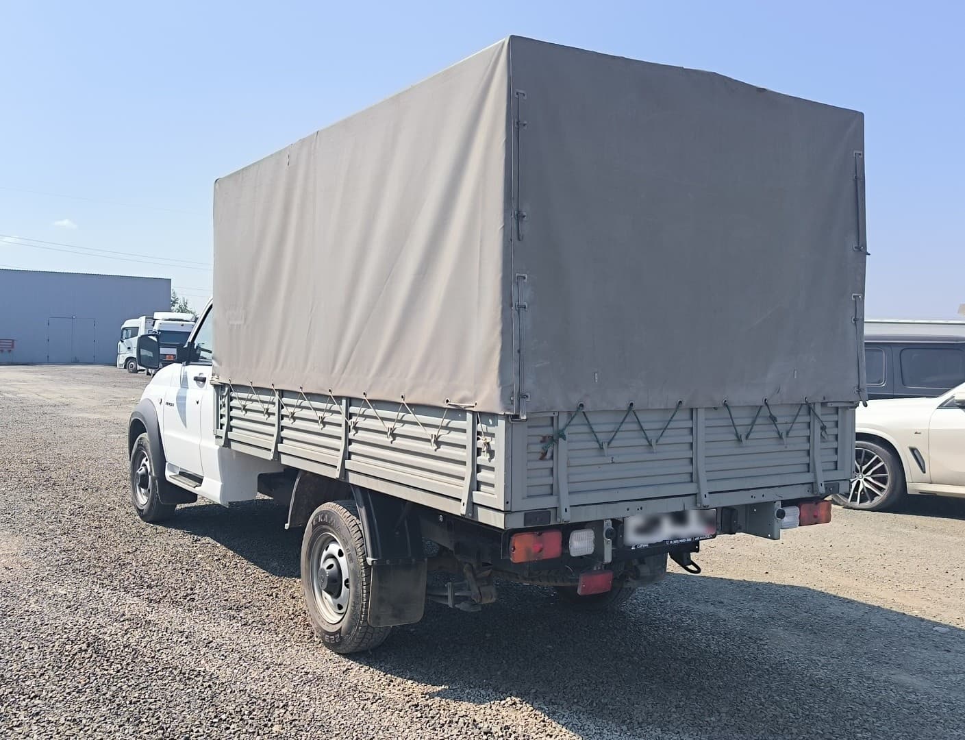 UAZ Profi - 4