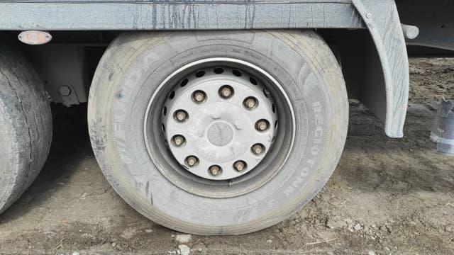 Kassbohrer XS Полуприцеп шторный - 5