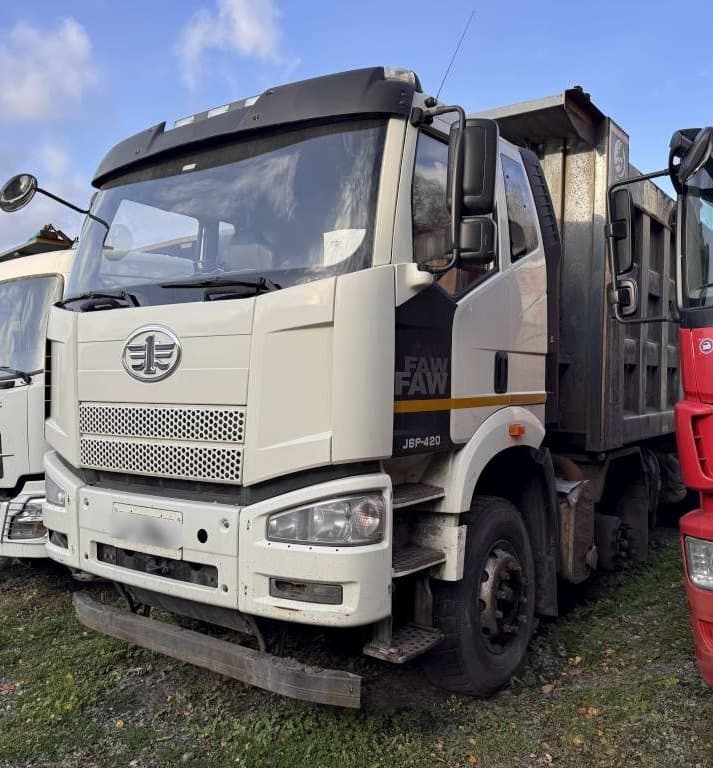FAW J6 8x4 Самосвал - 1